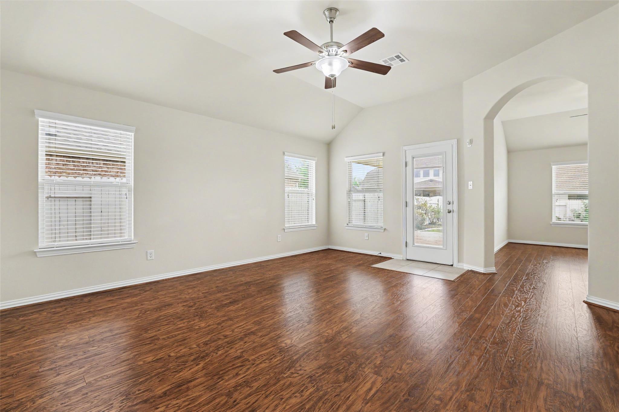 19805 Grail Hollows CV