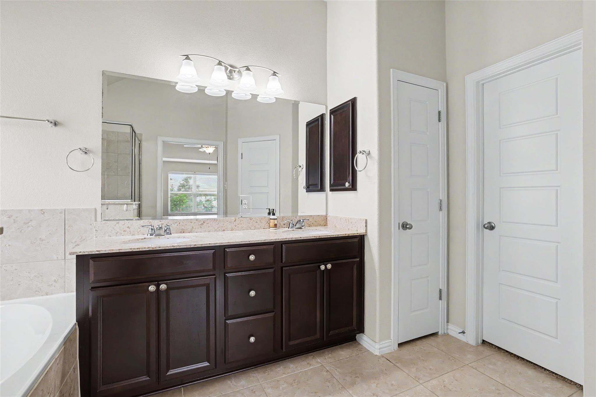 19805 Grail Hollows CV