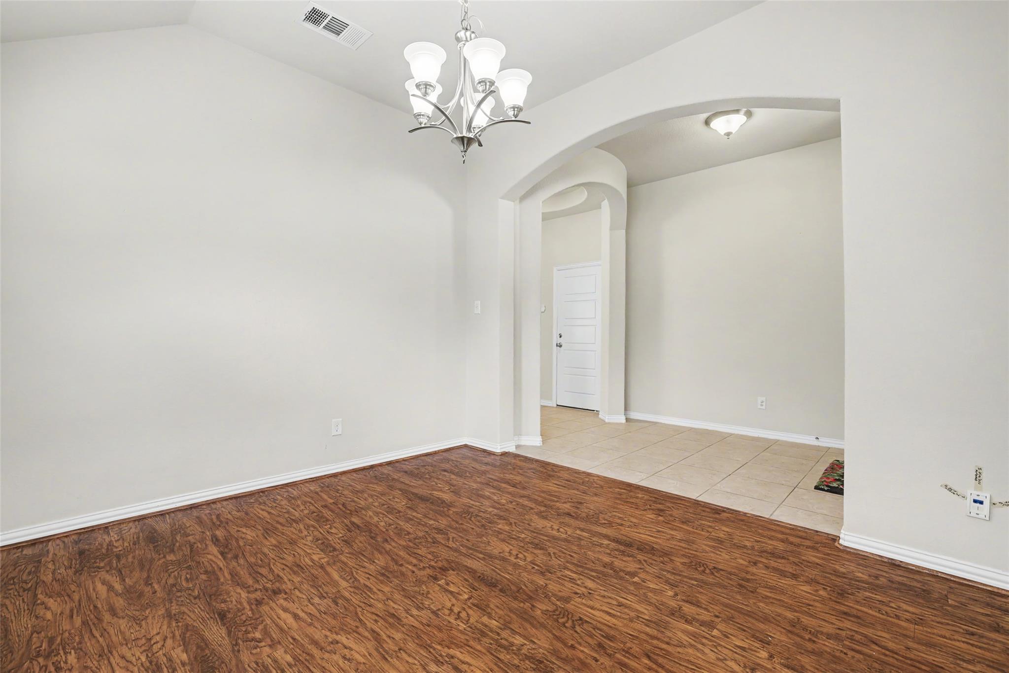 19805 Grail Hollows CV