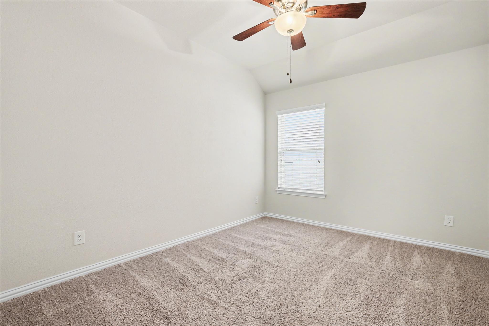 19805 Grail Hollows CV