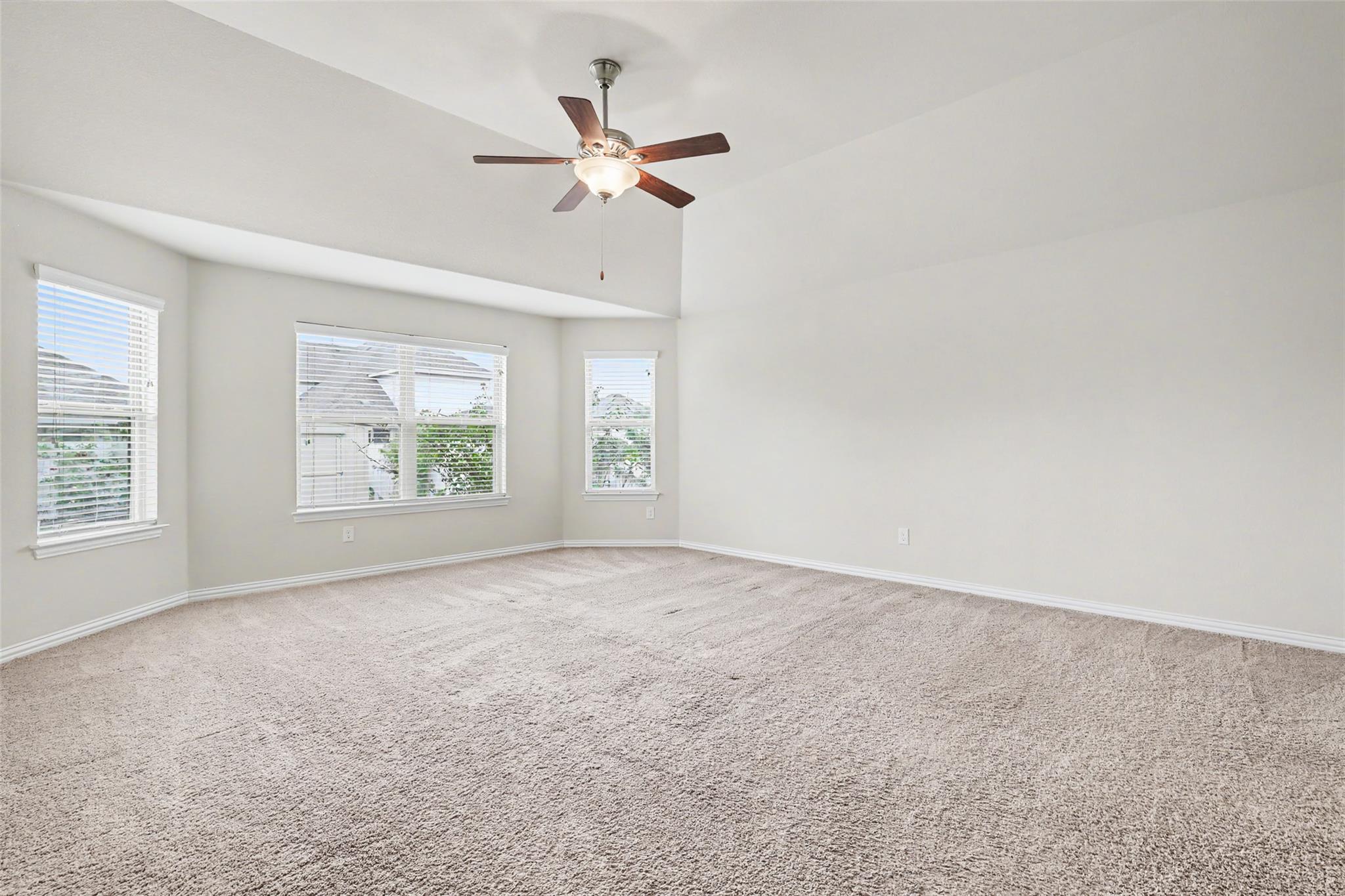 19805 Grail Hollows CV