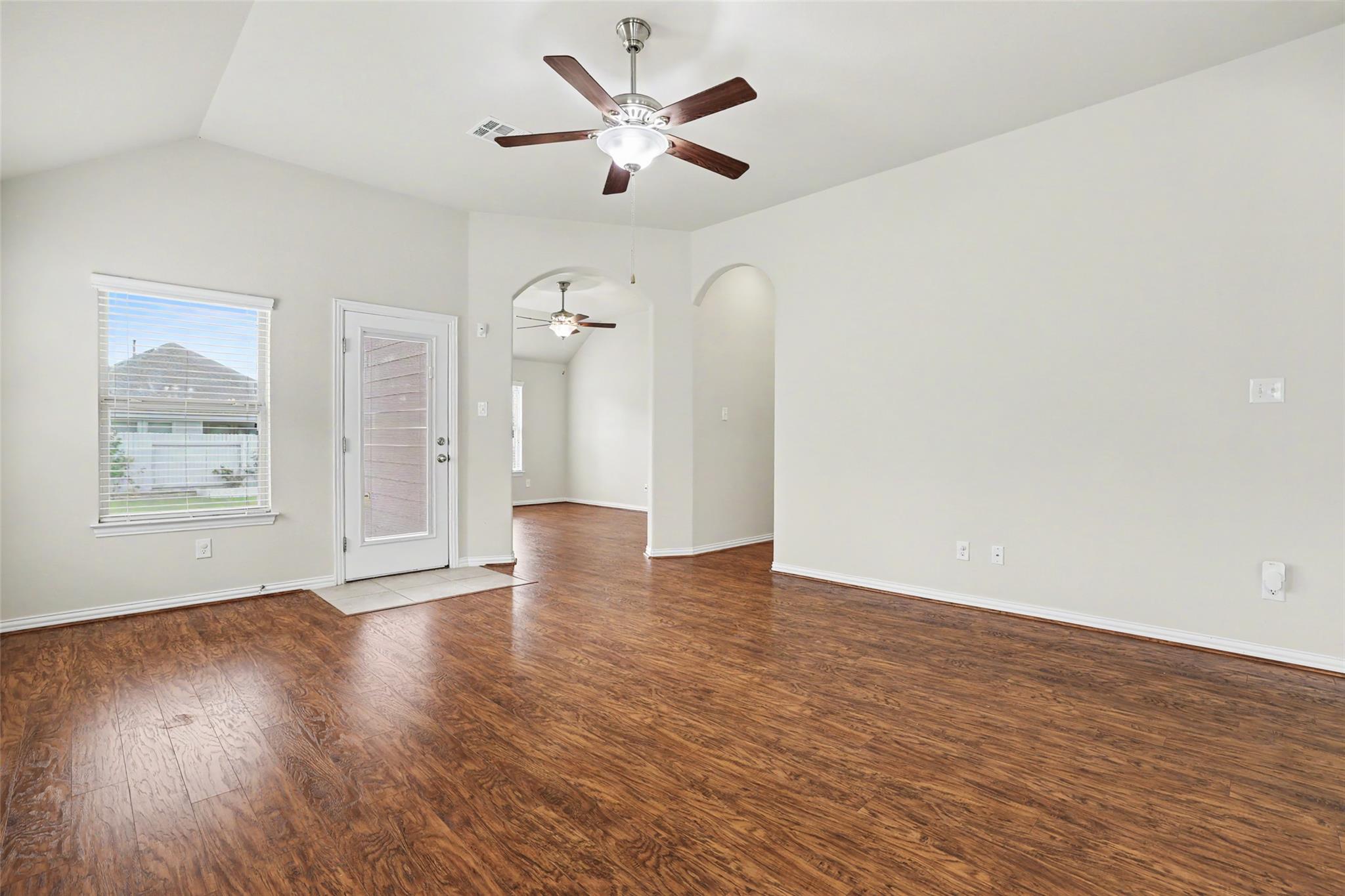 19805 Grail Hollows CV