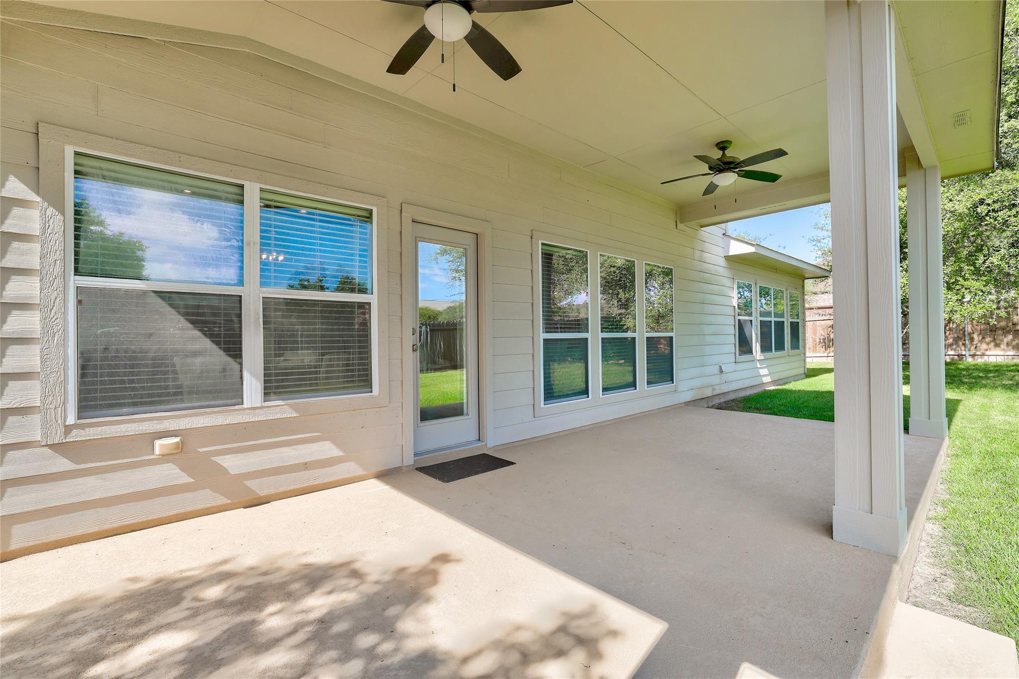 903 Madrone DR