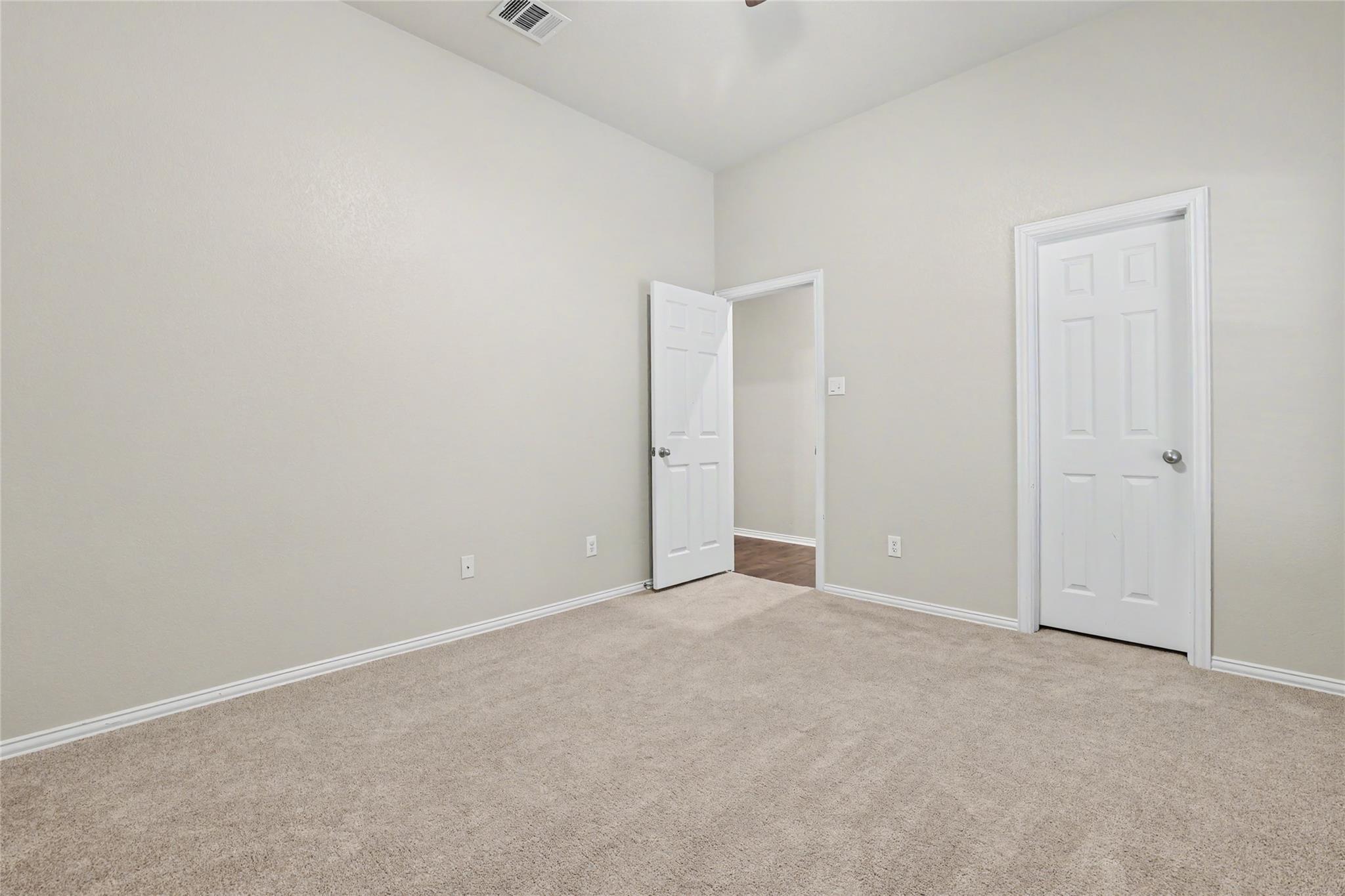 903 Madrone DR