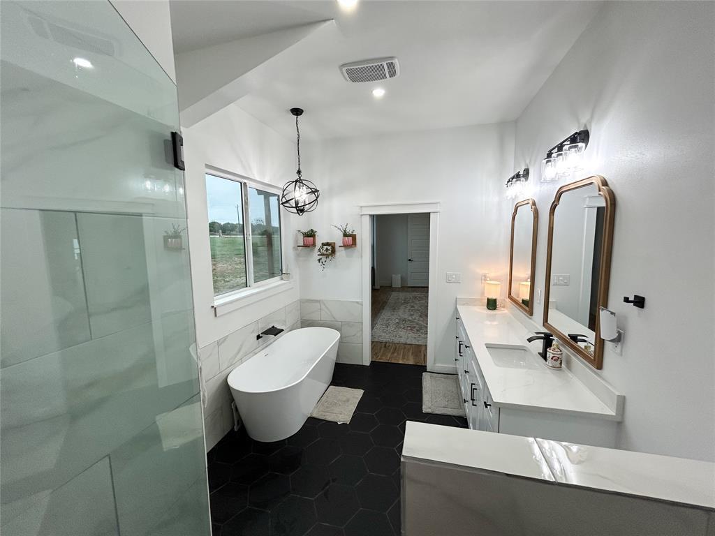 720 County Road 2337