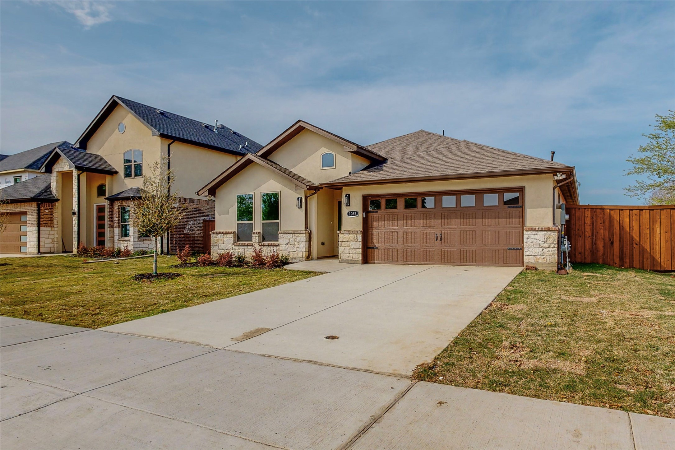 1067 Lake Trail