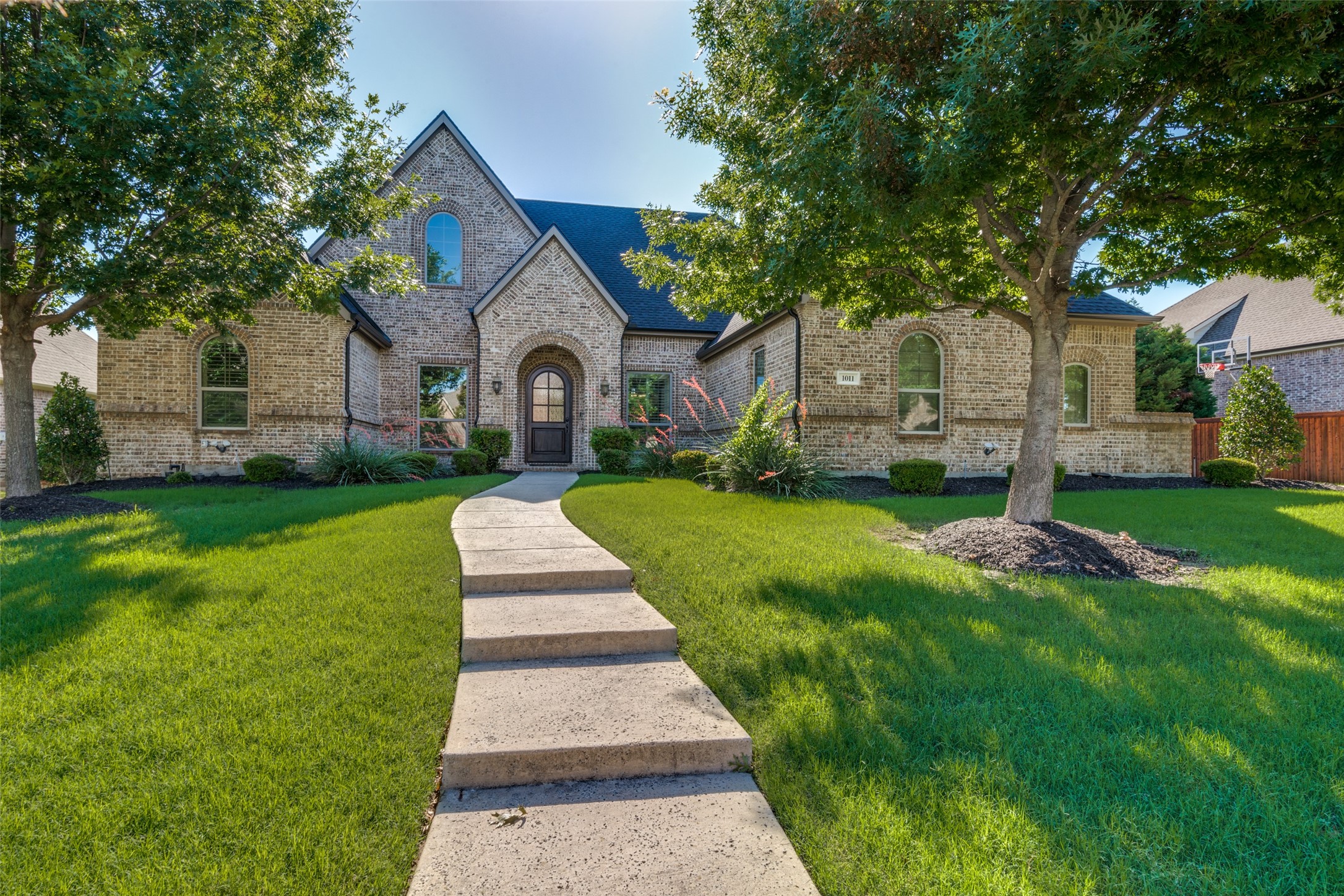 1011 Caribou Drive