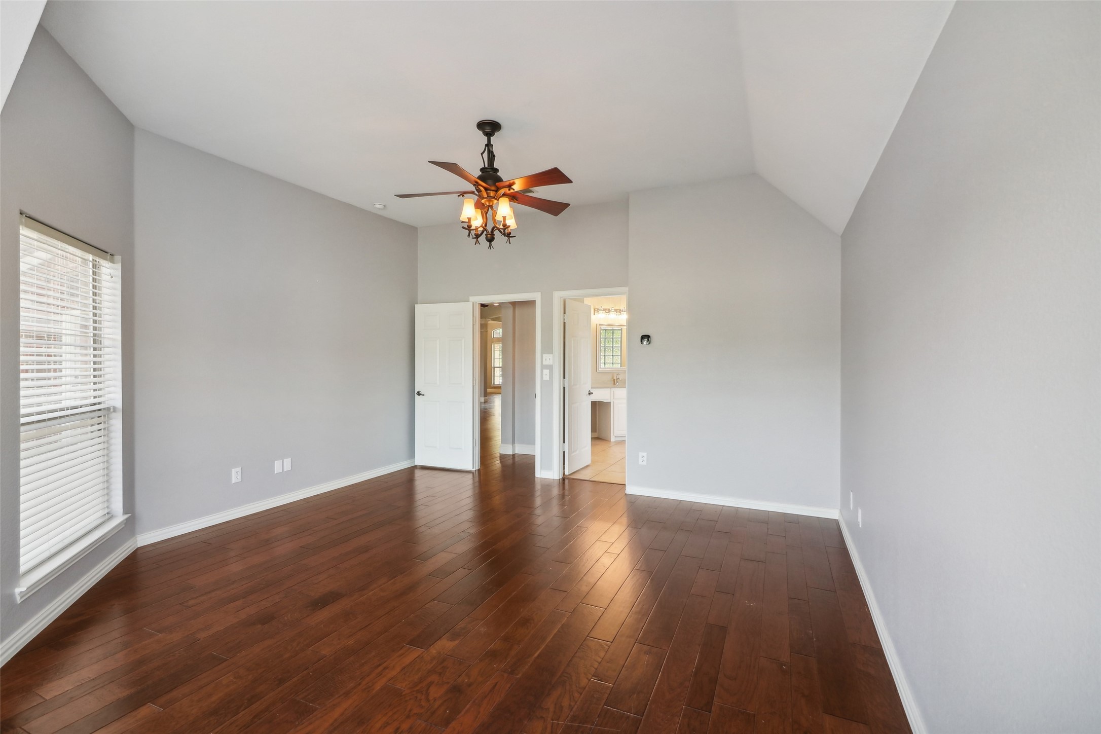 1 Meadowcreek Drive