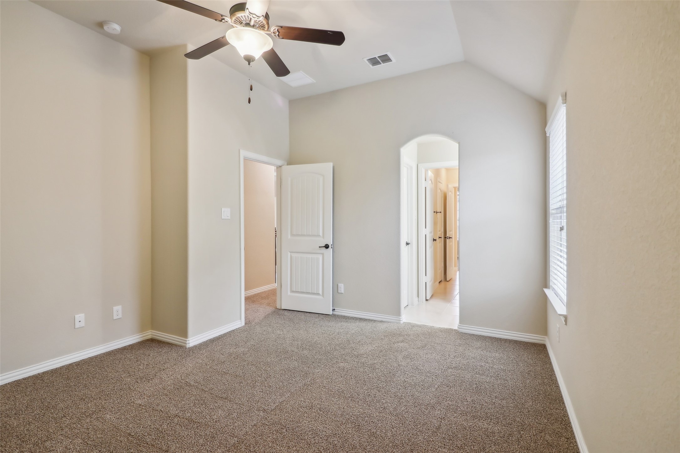 9551 Corinth Lane