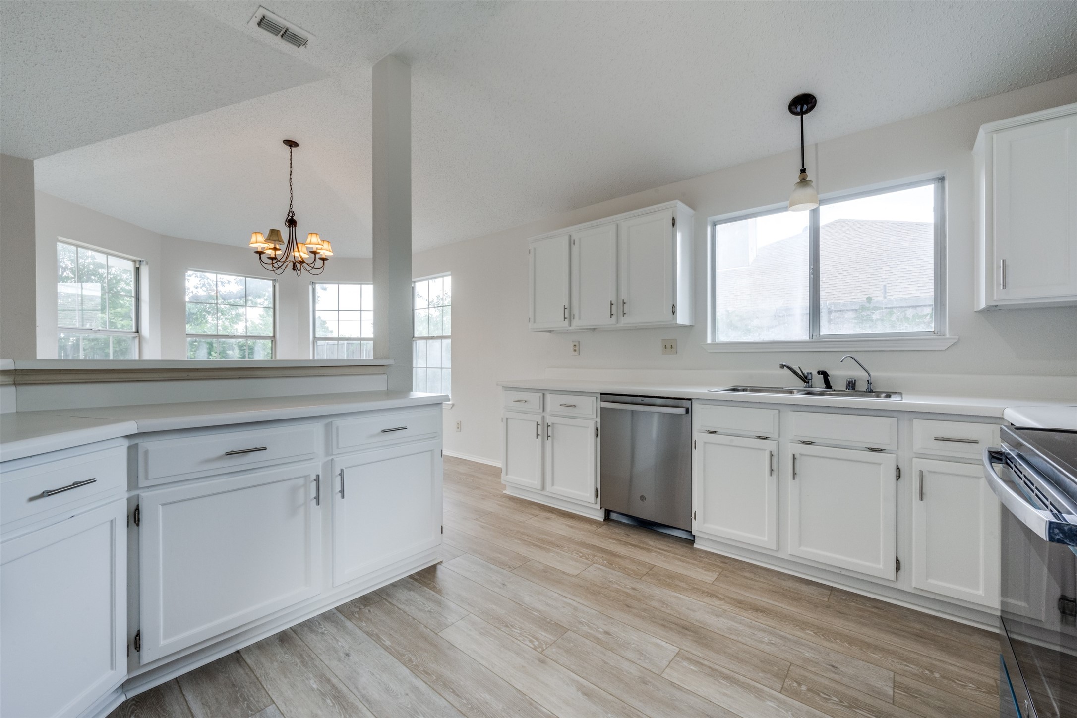 2405 Westview Trail