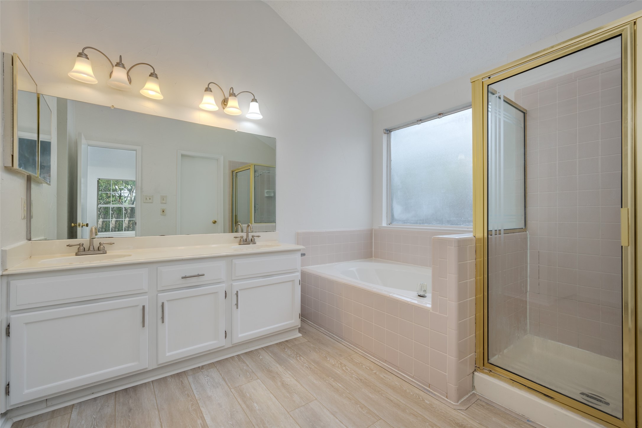 2405 Westview Trail