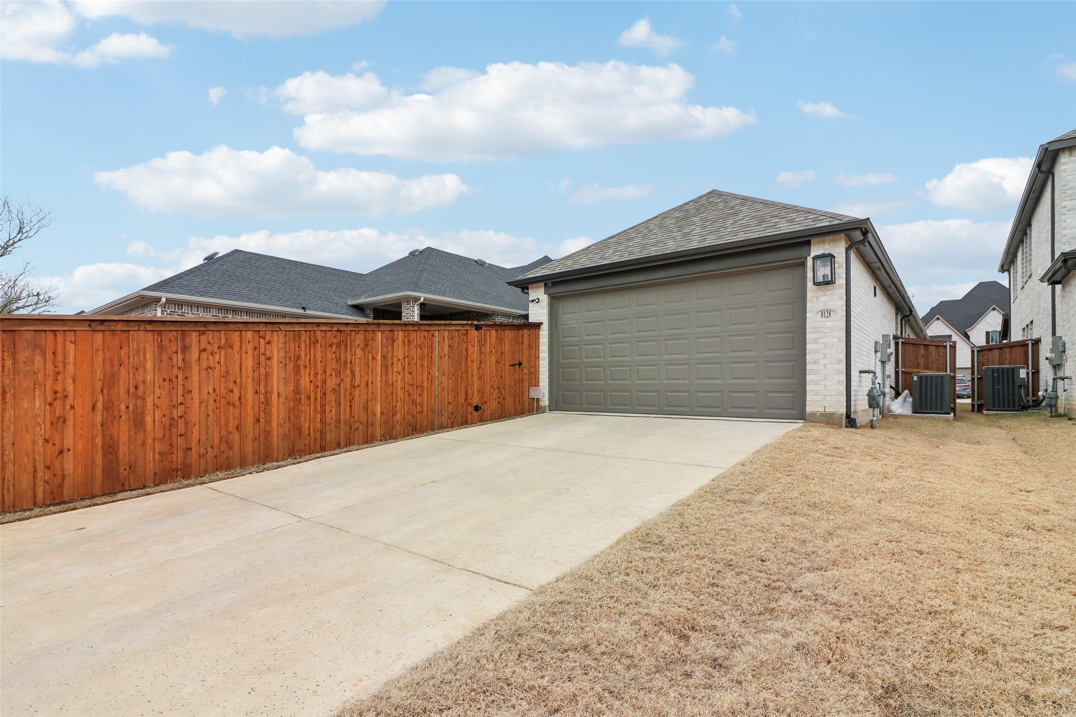 8128 Legacy Trail