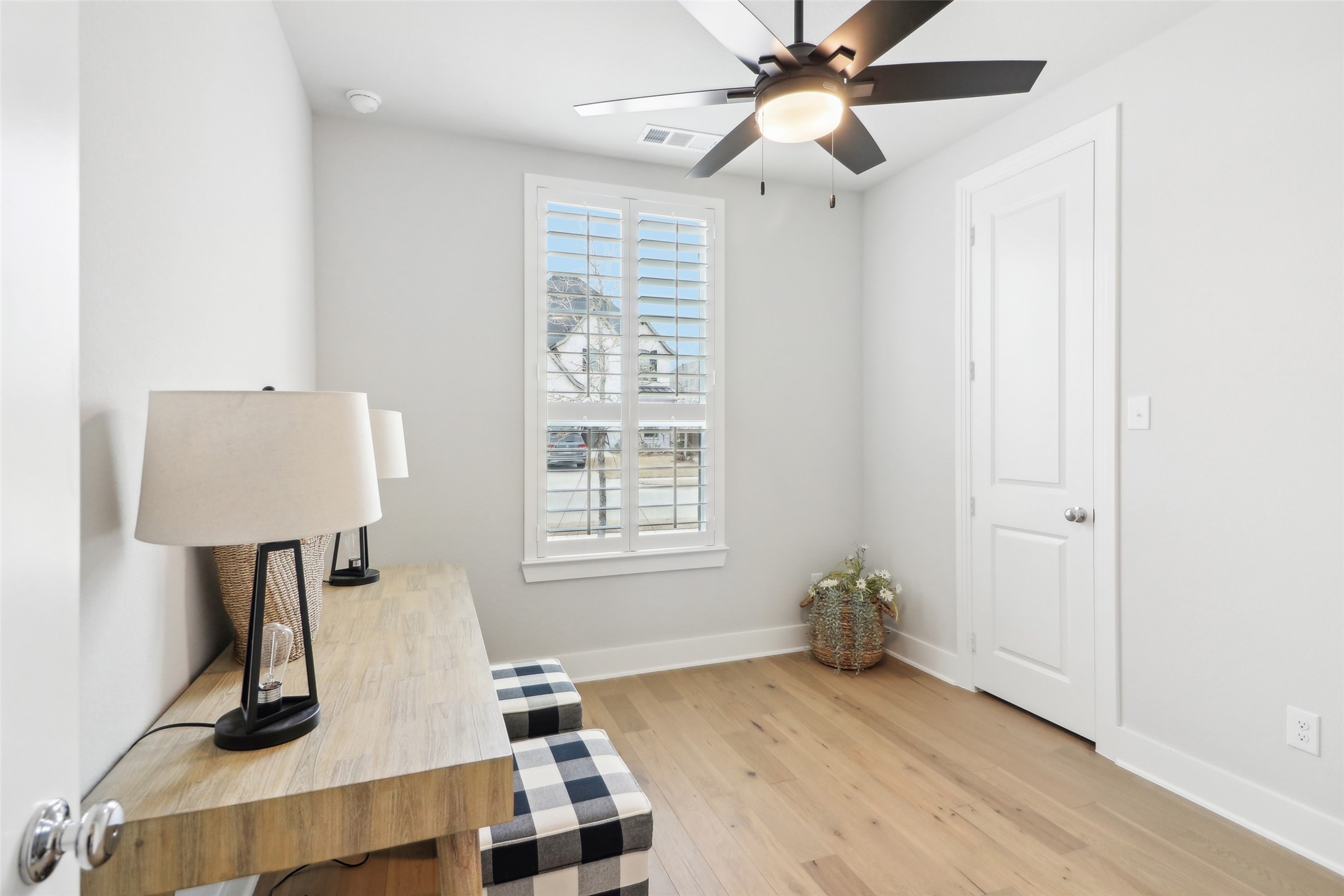8128 Legacy Trail