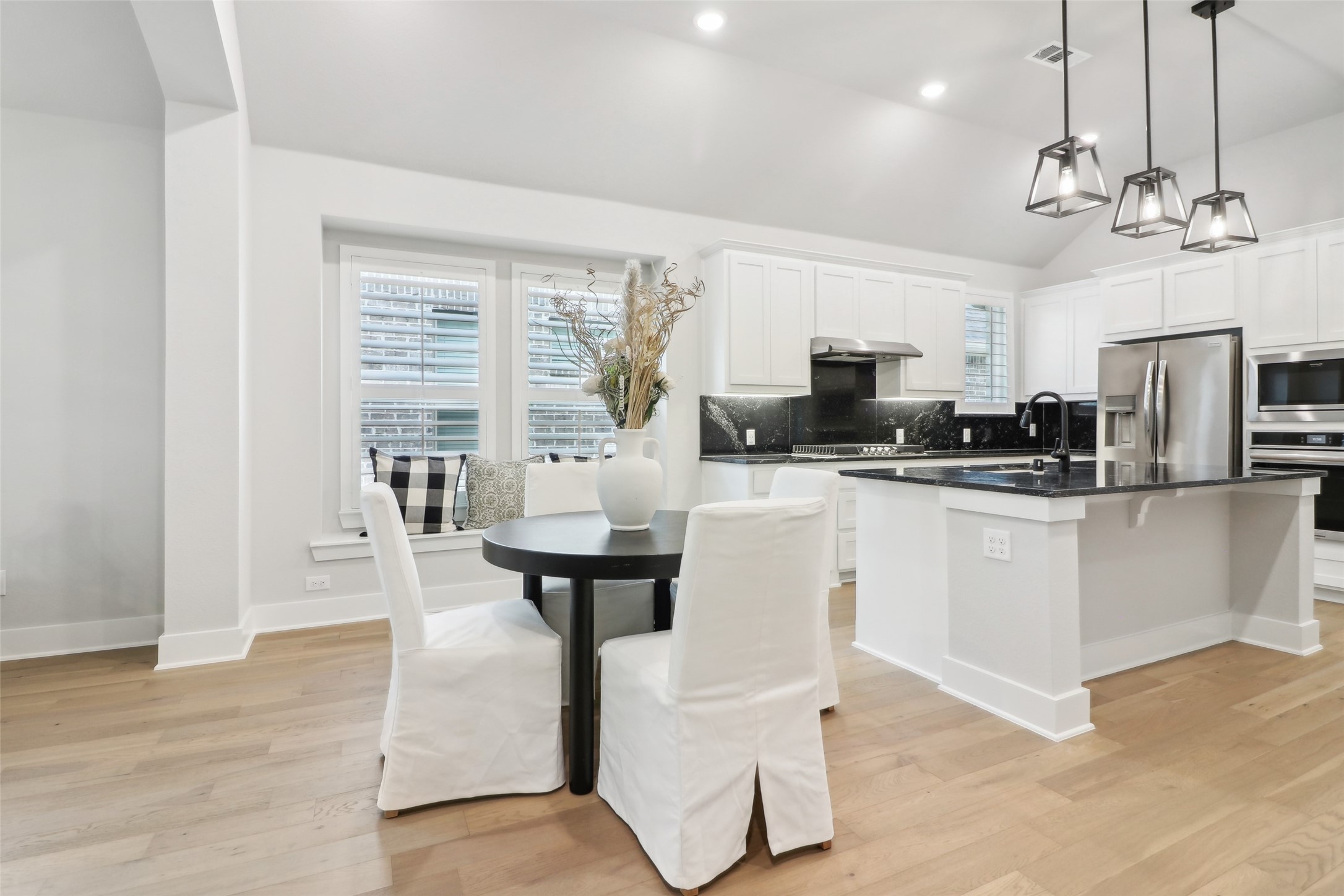 8128 Legacy Trail