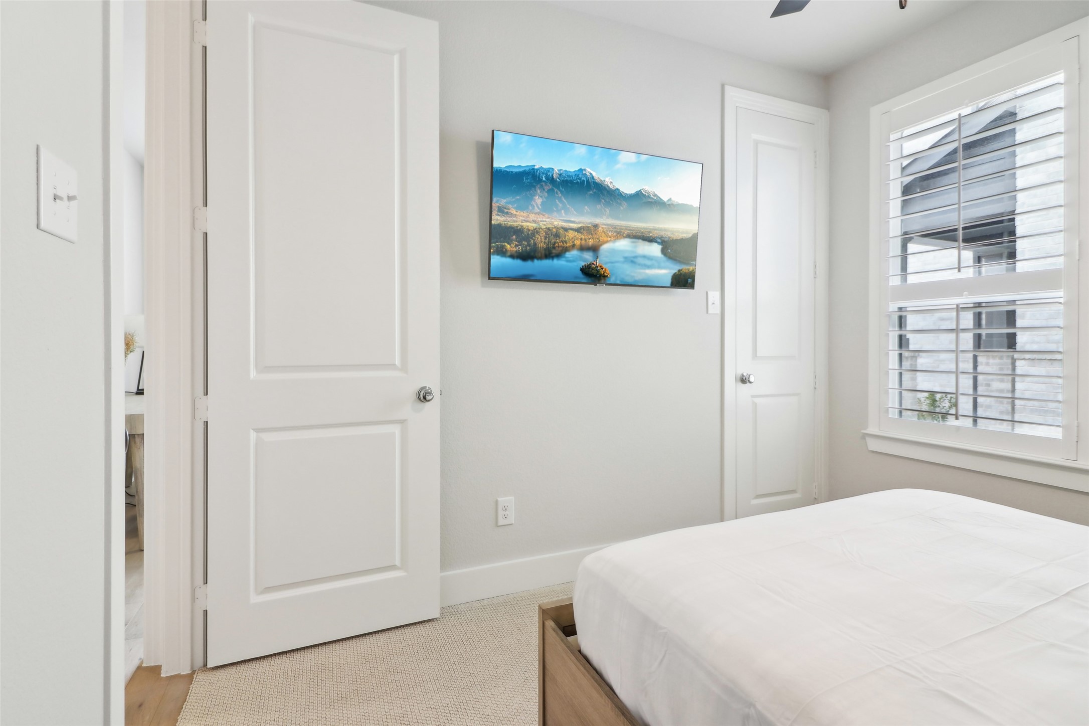 8128 Legacy Trail
