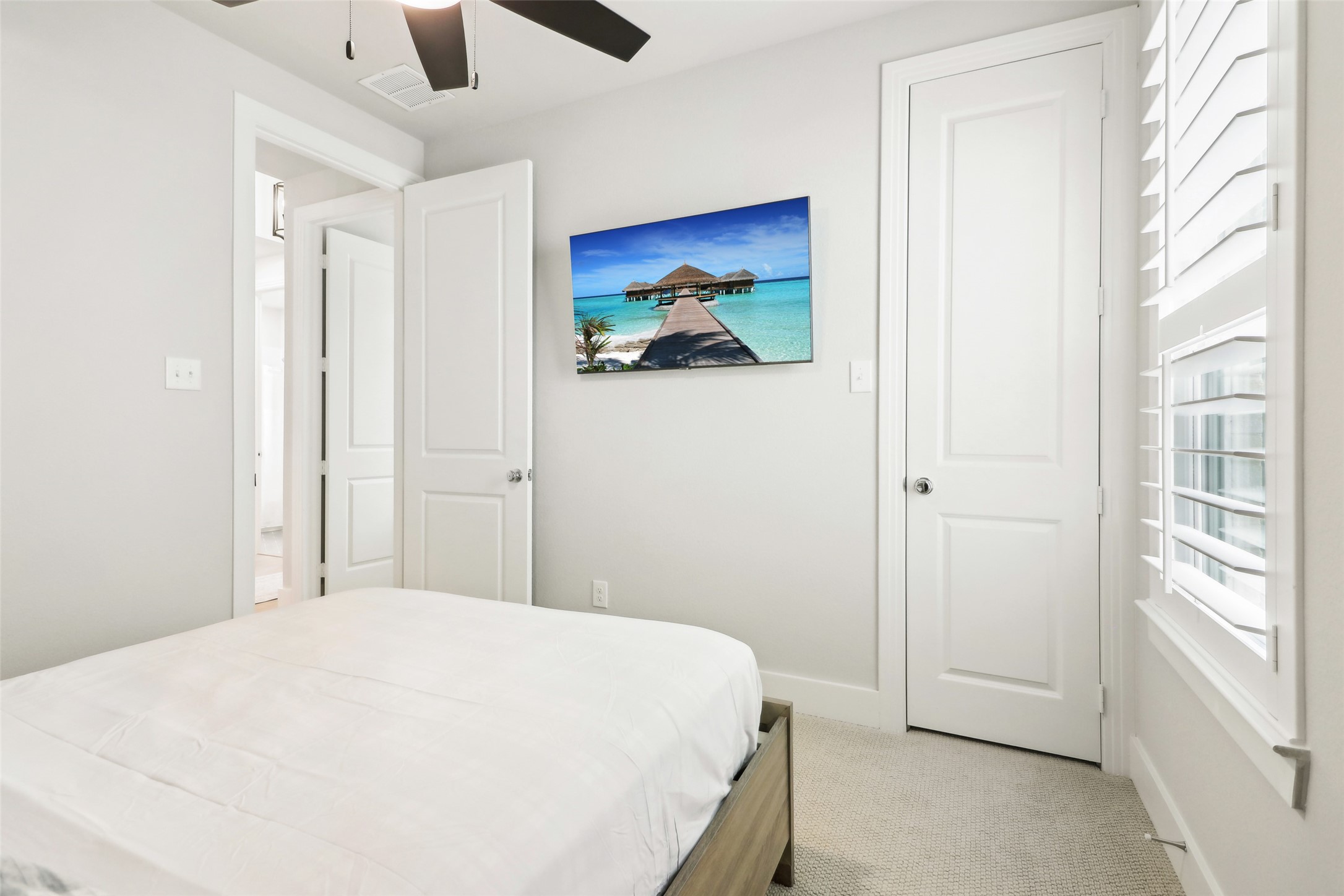 8128 Legacy Trail