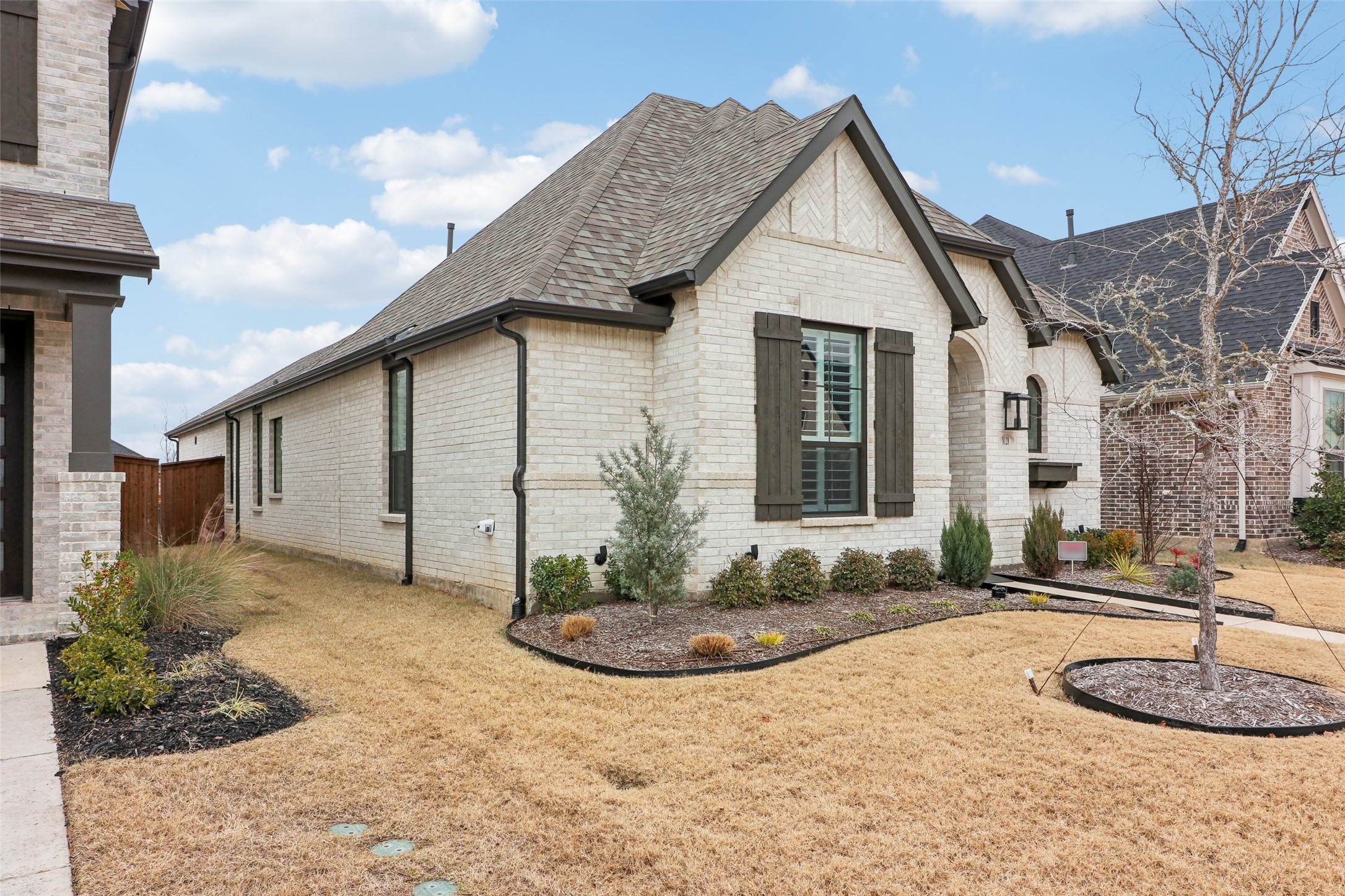 8128 Legacy Trail