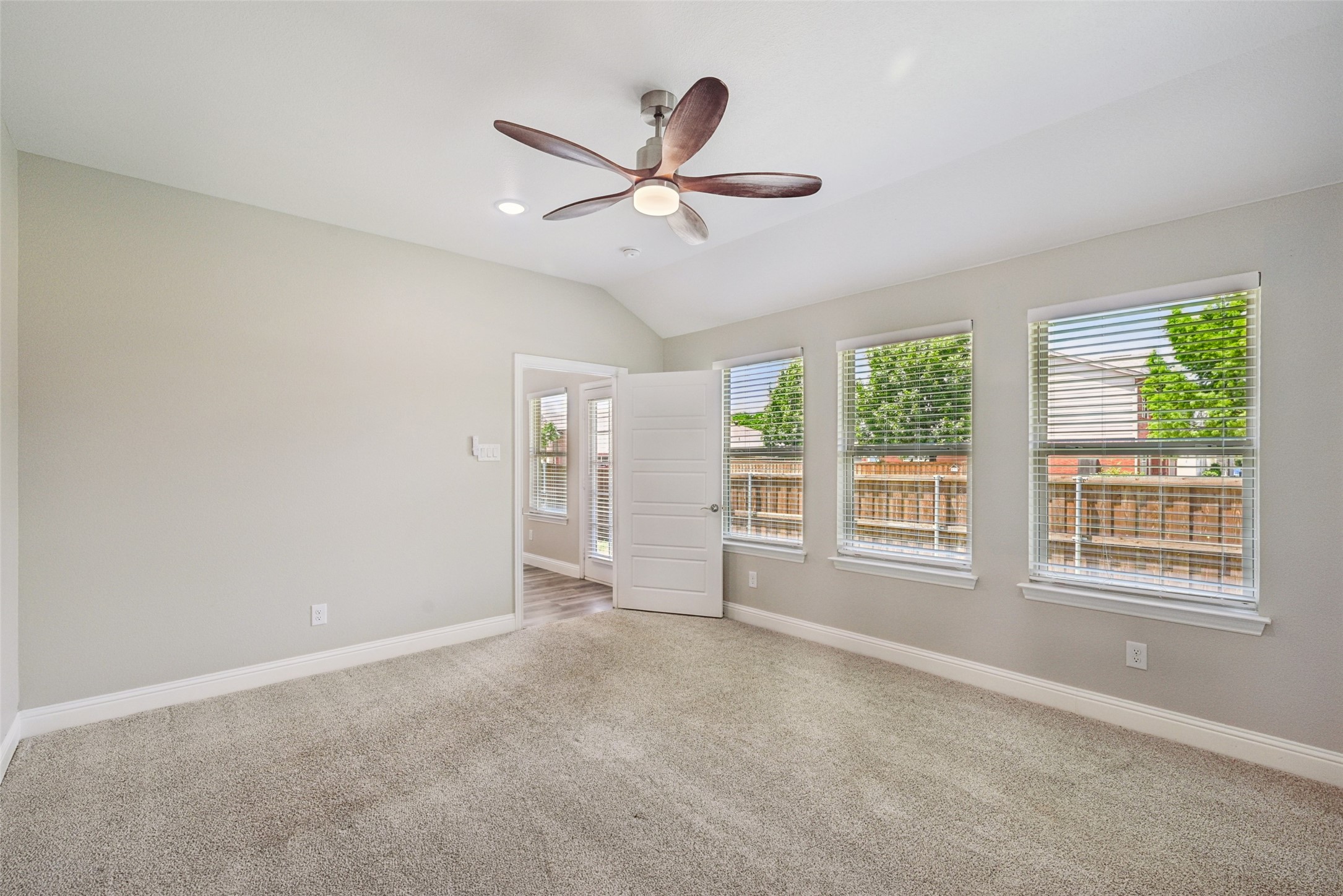 1067 Lake Trail