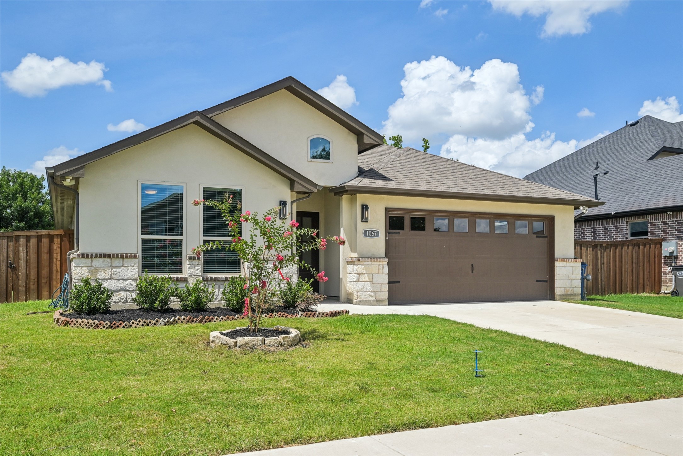 1067 Lake Trail