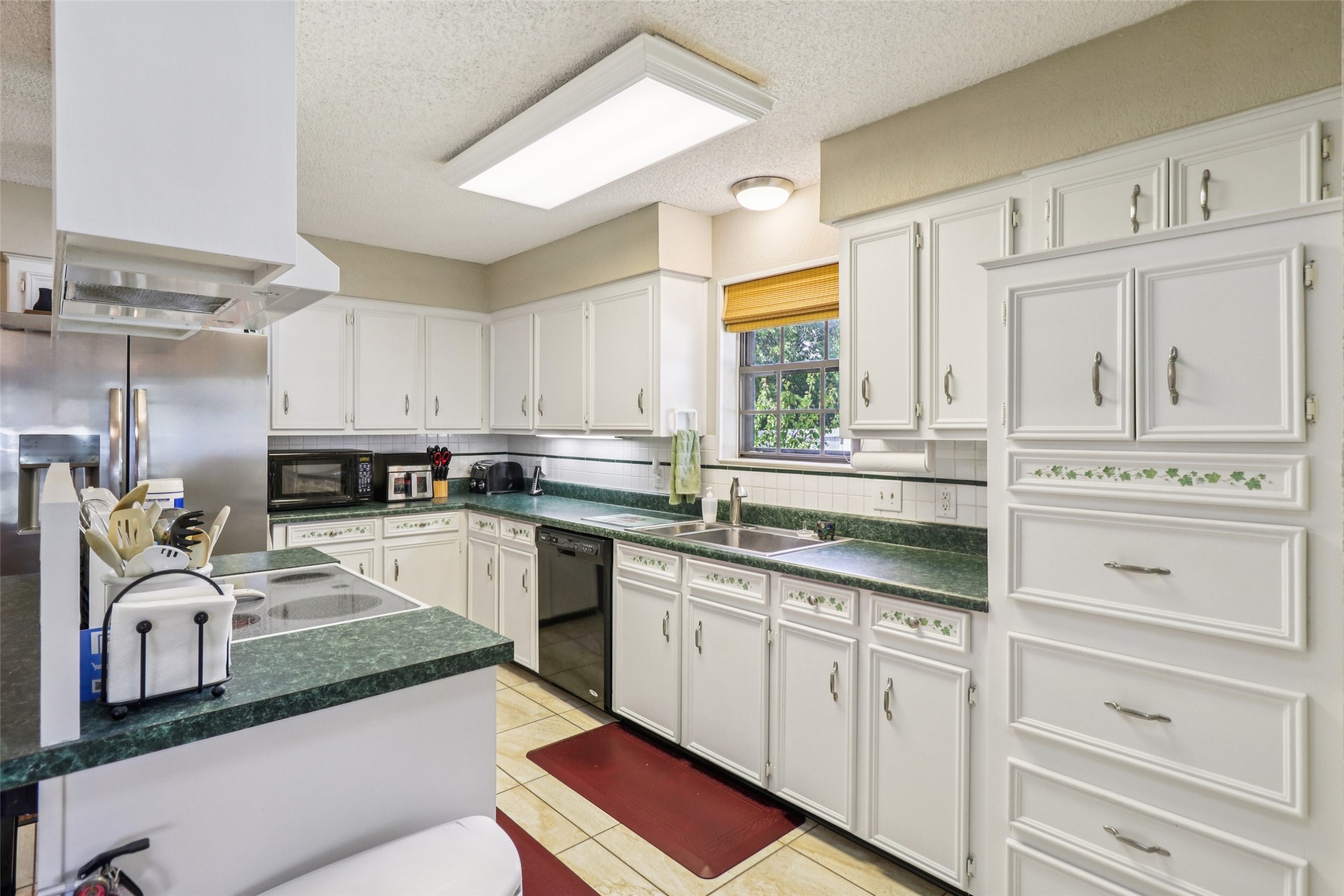 207 Stone Canyon Drive