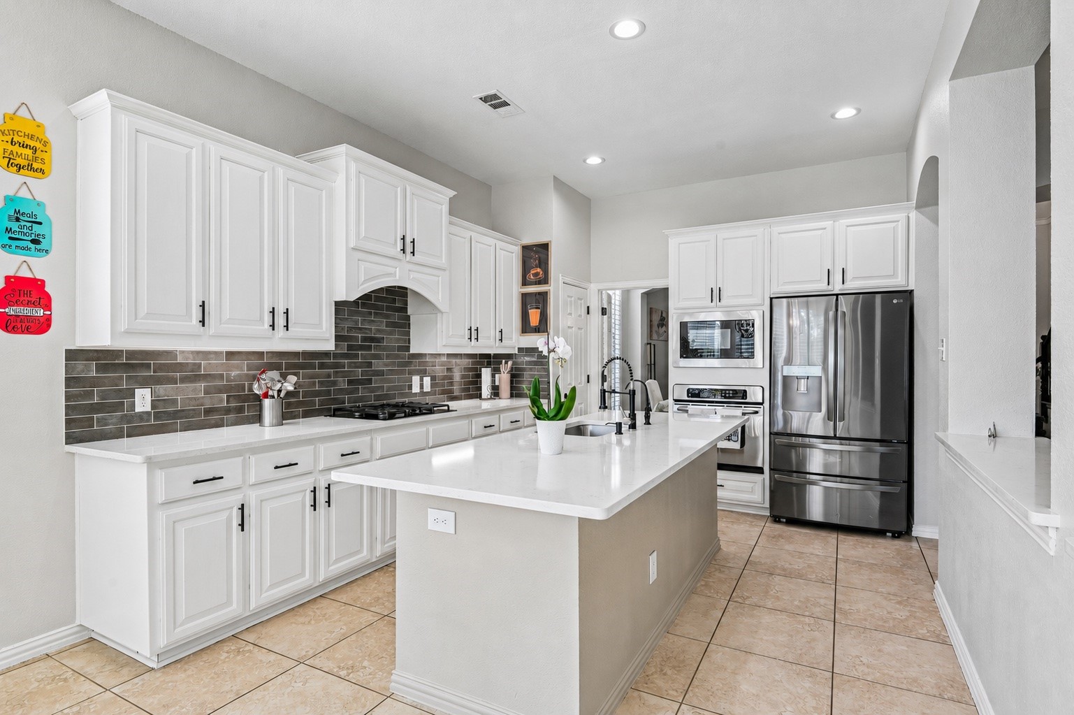 837 Moss Cliff Circle