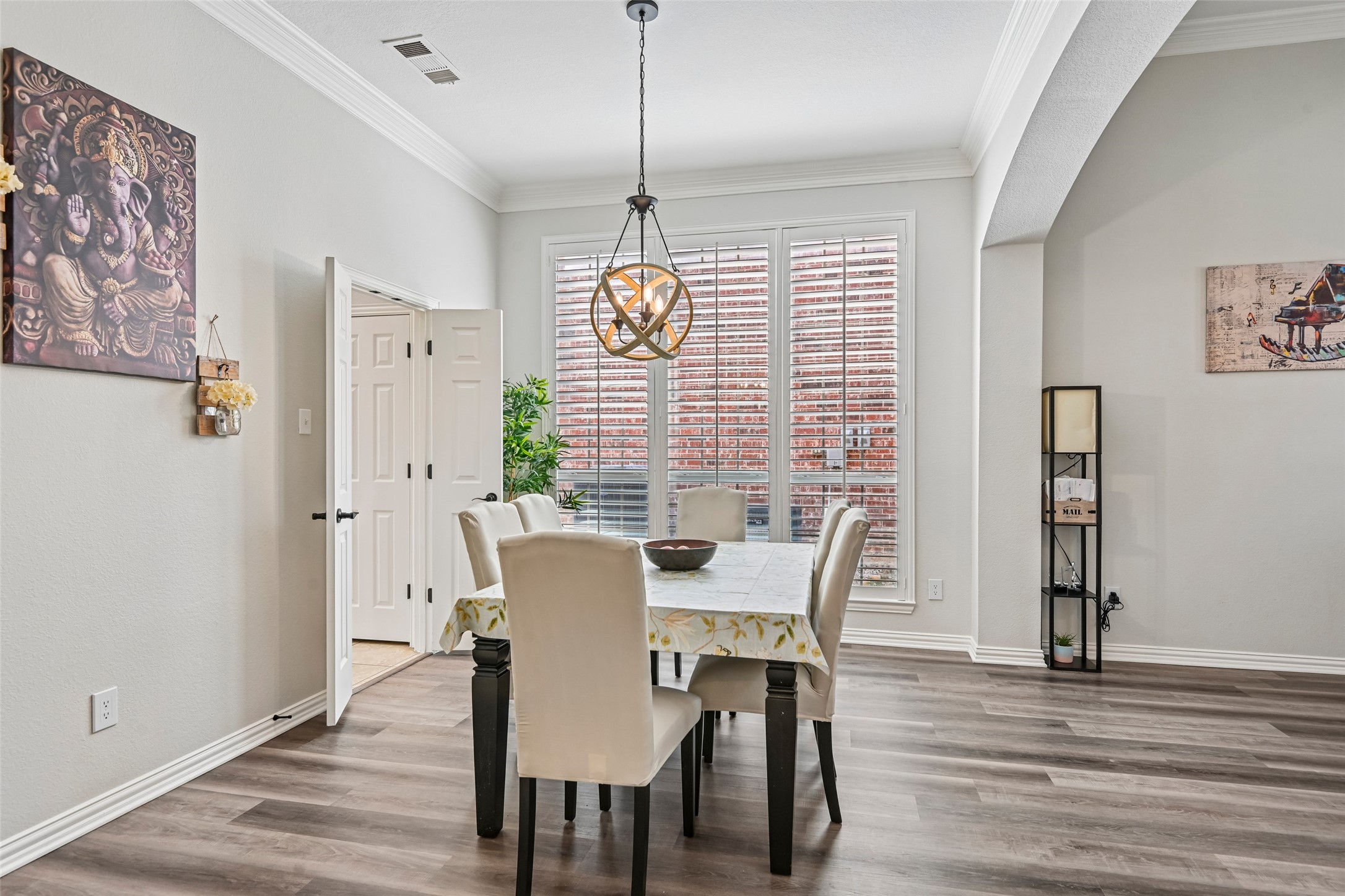 837 Moss Cliff Circle