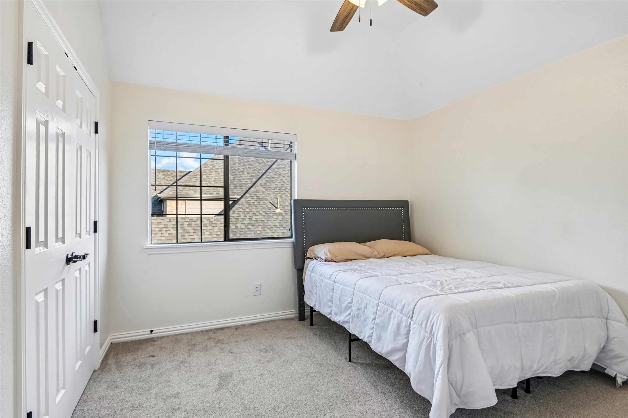 837 Moss Cliff Circle