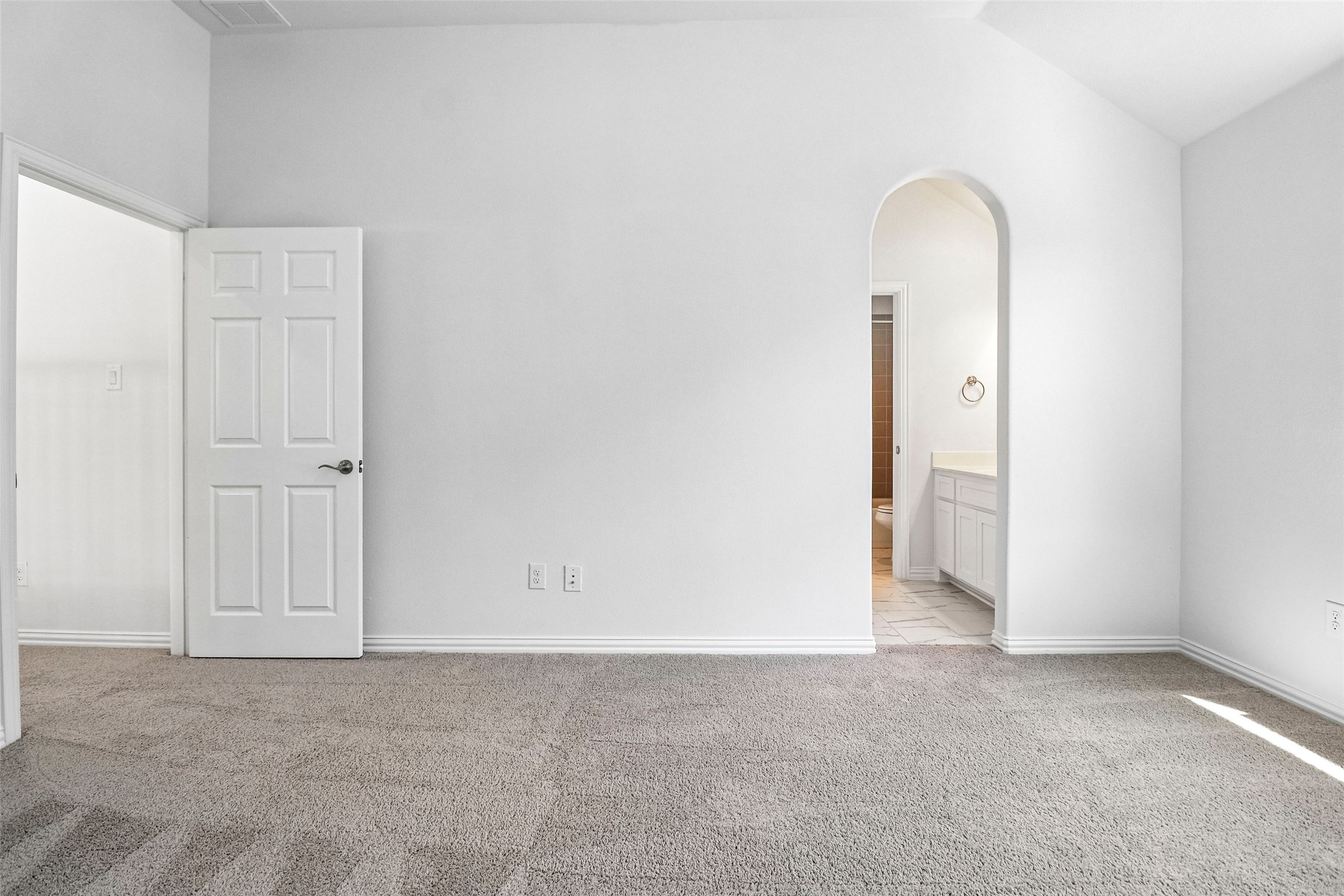 825 Violet Way