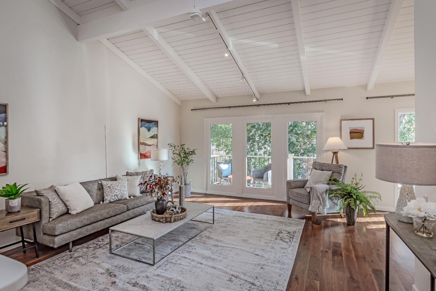 14690 FIELDSTONE Drive