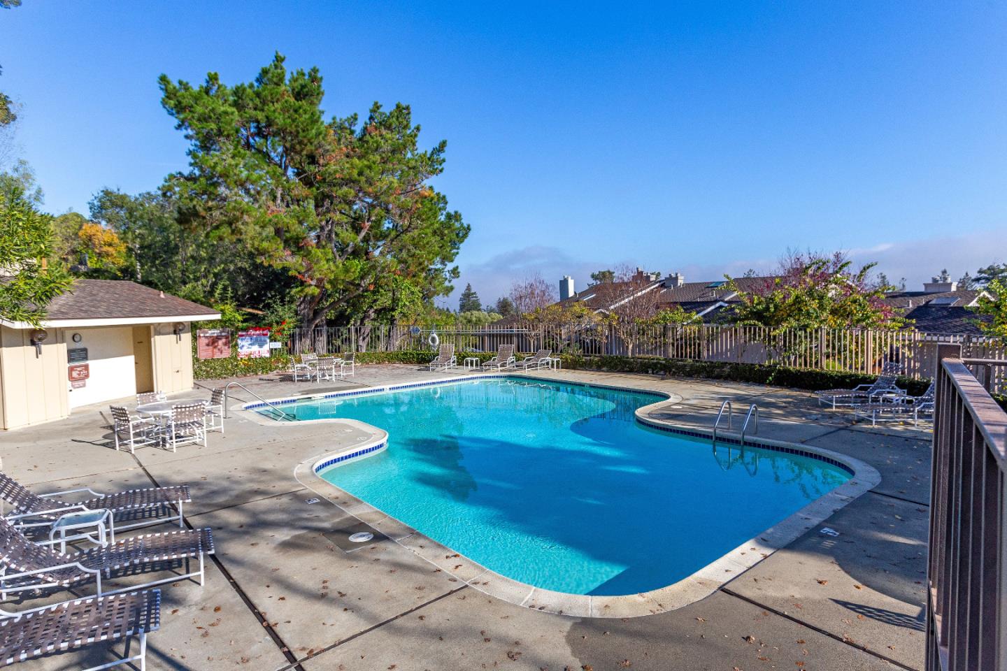 14690 FIELDSTONE Drive