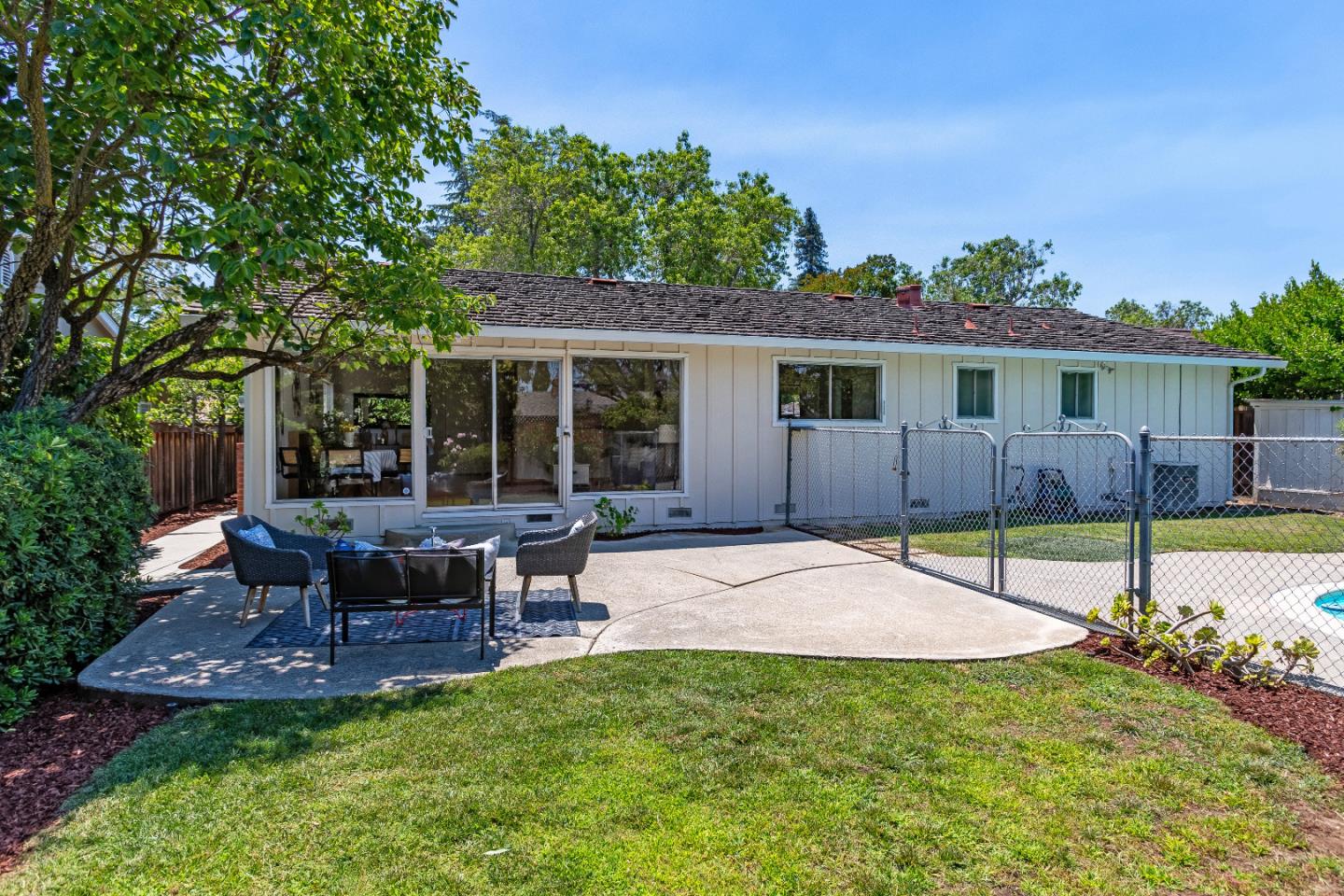 18377 Purdue DR