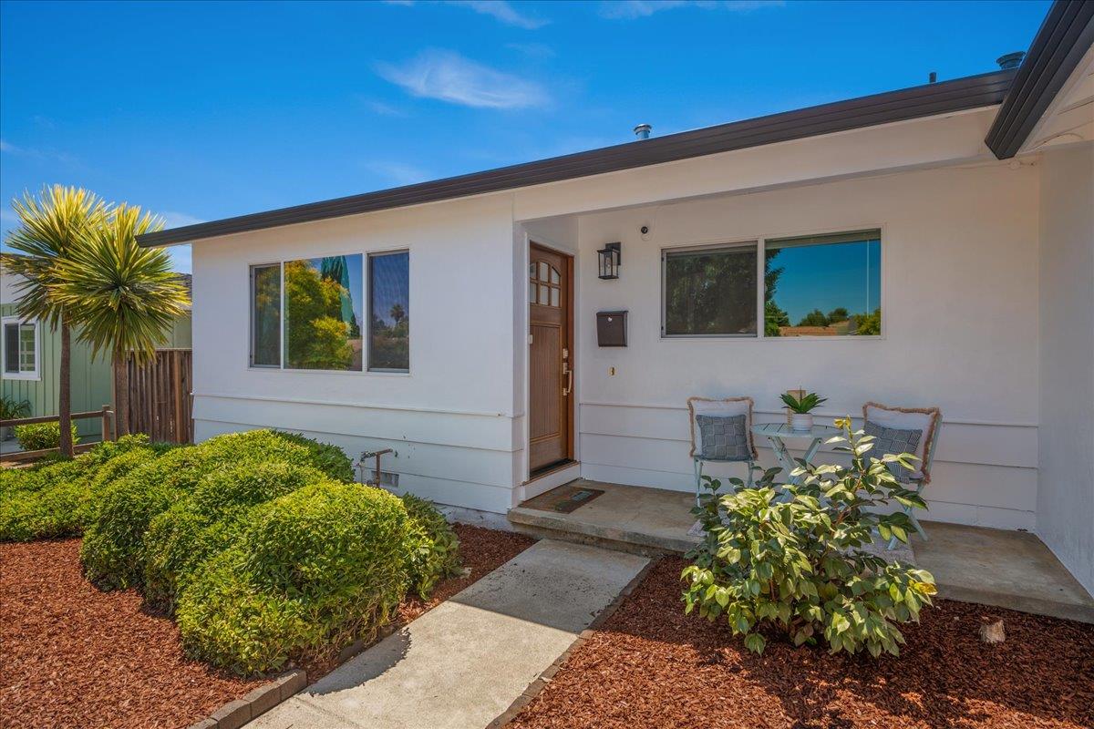 20114 Pacifica DR