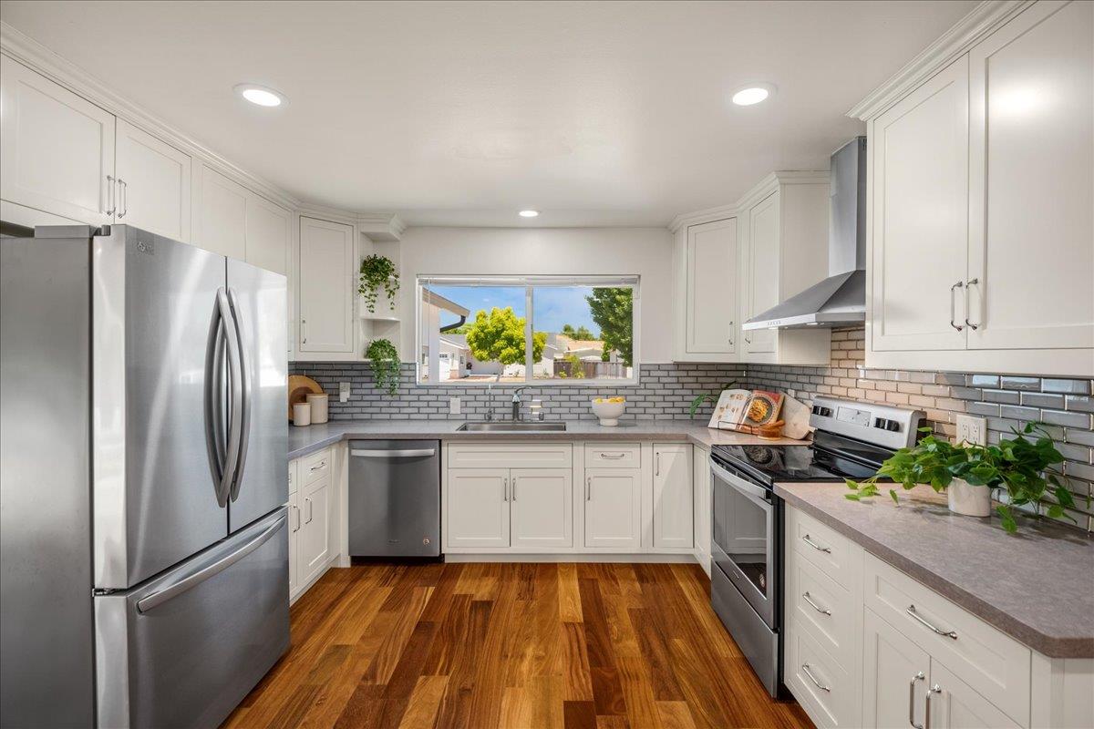 20114 Pacifica DR