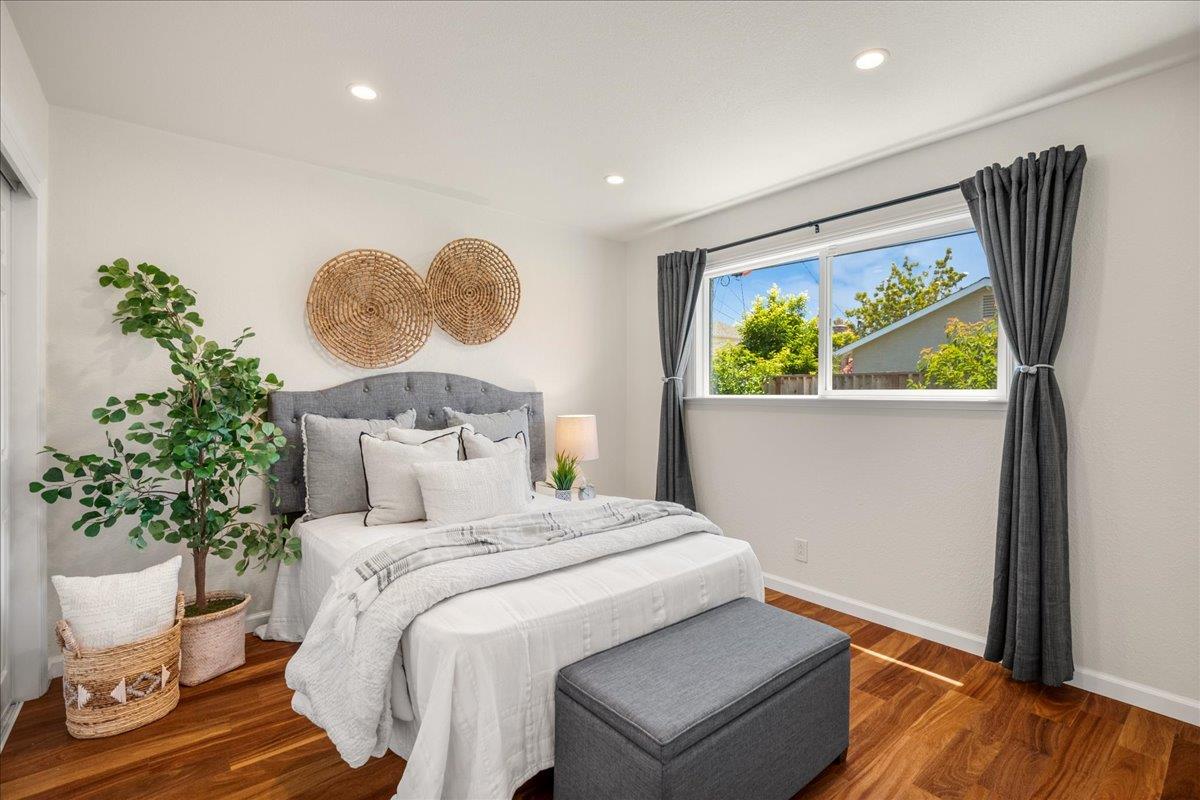 20114 Pacifica DR