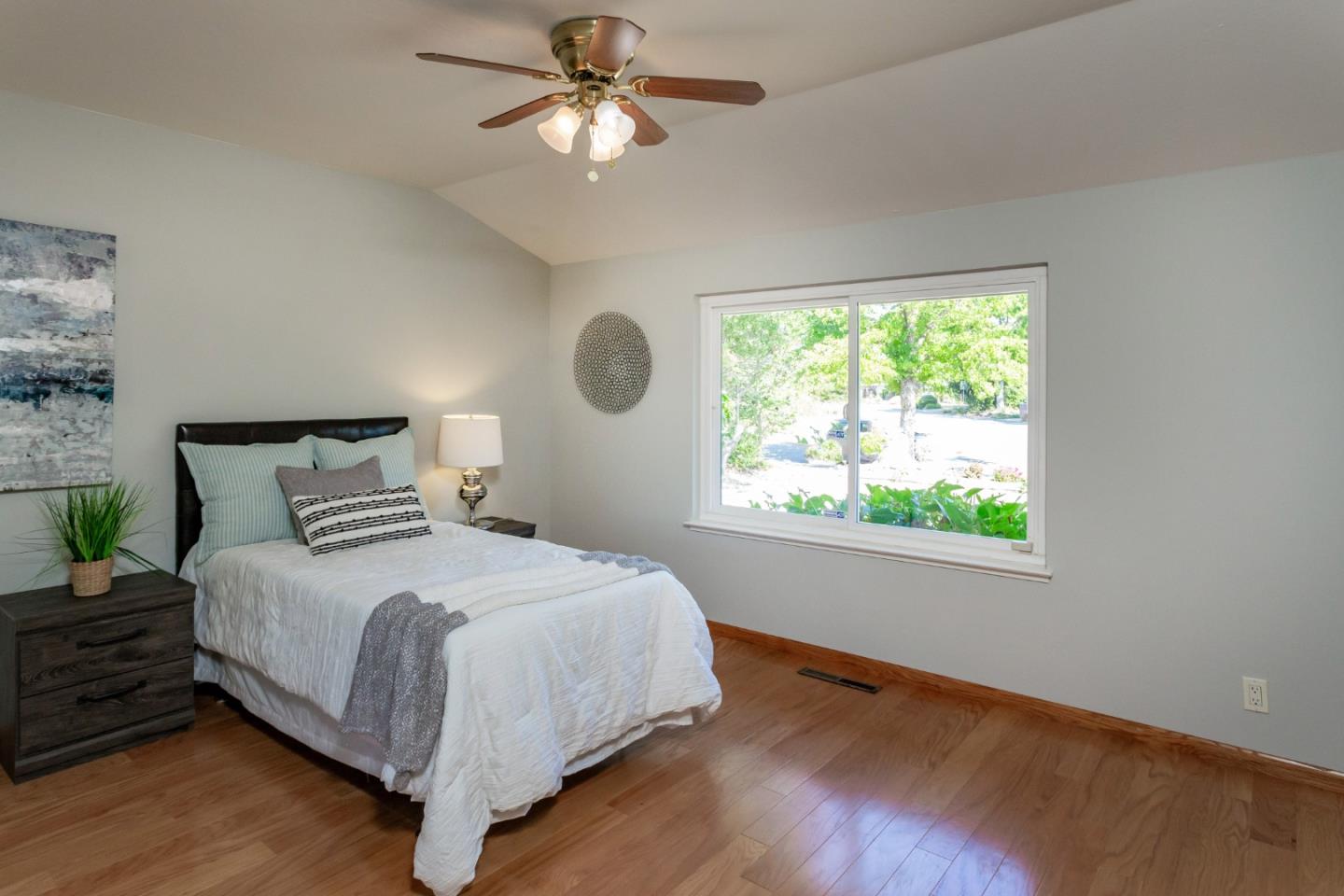 13304 Glen Brae DR