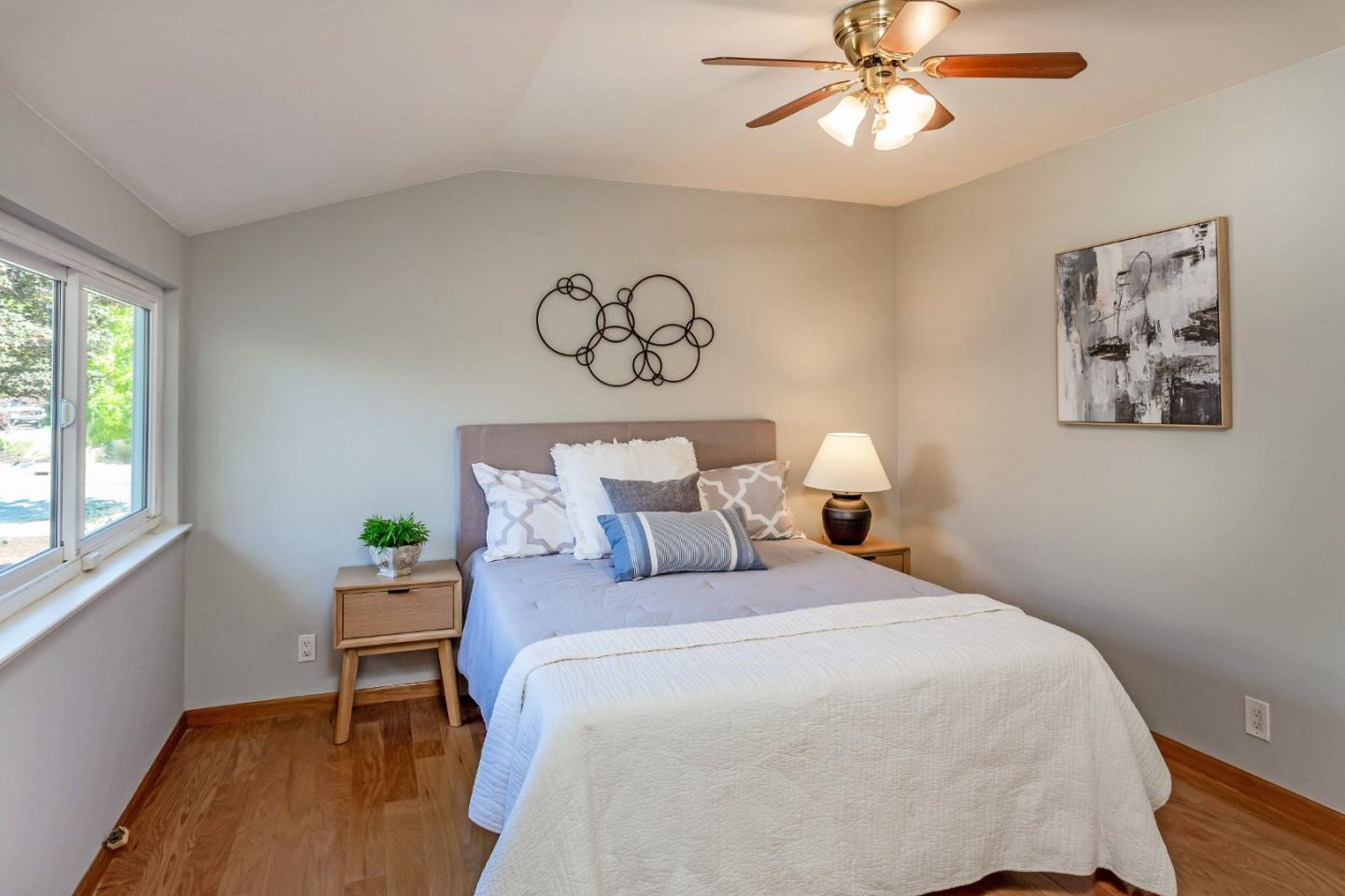 13304 Glen Brae DR