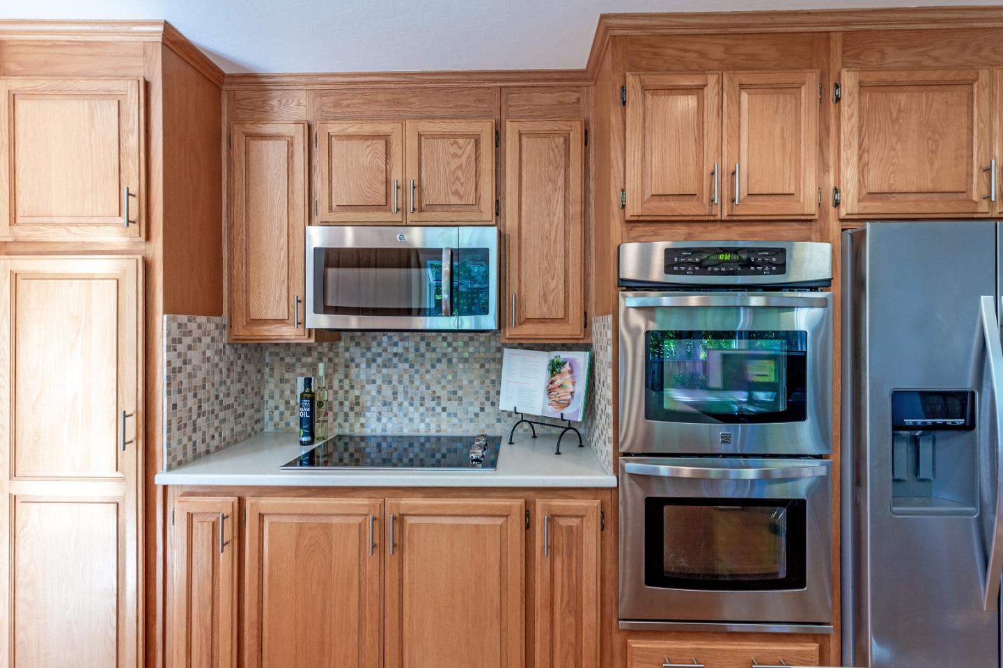1274 REGENCY DR