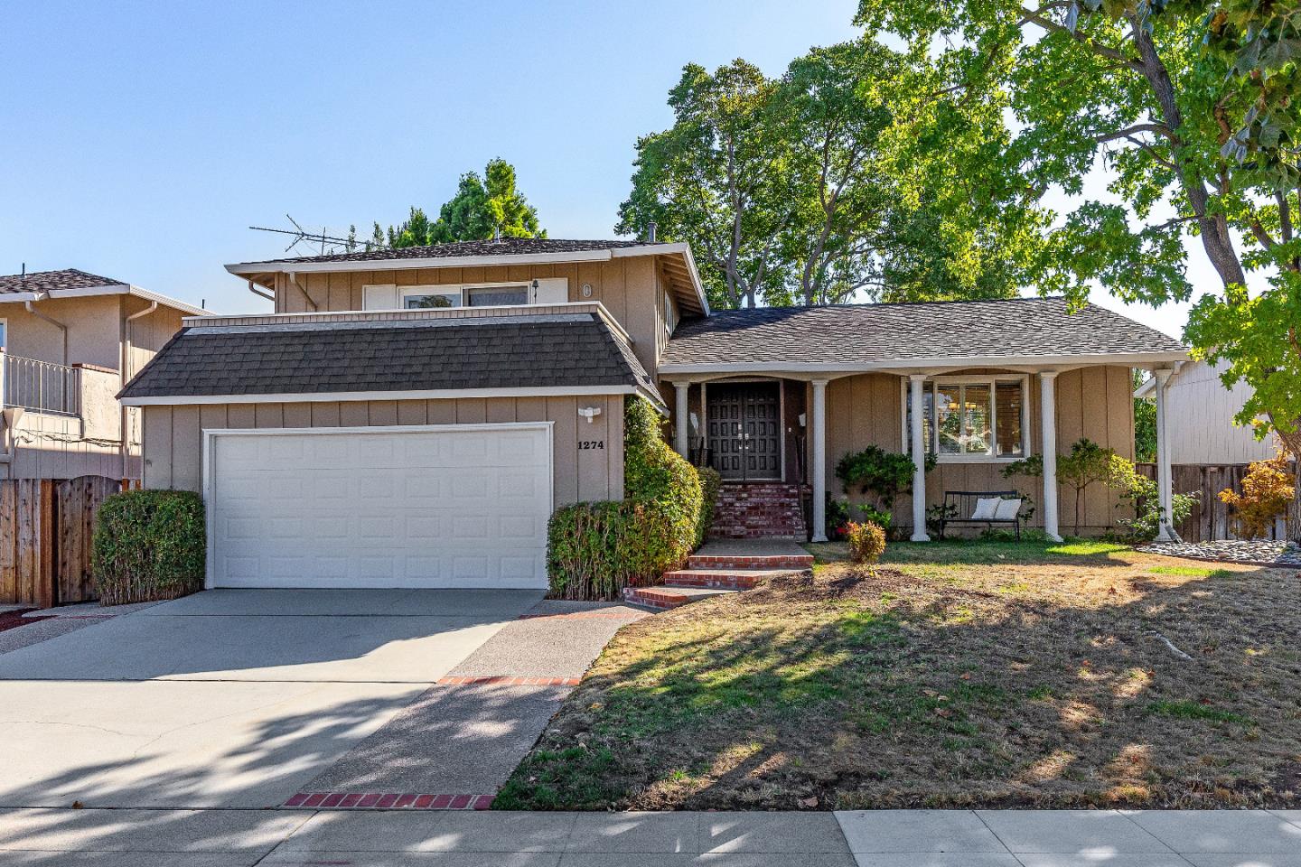 1274 REGENCY DR