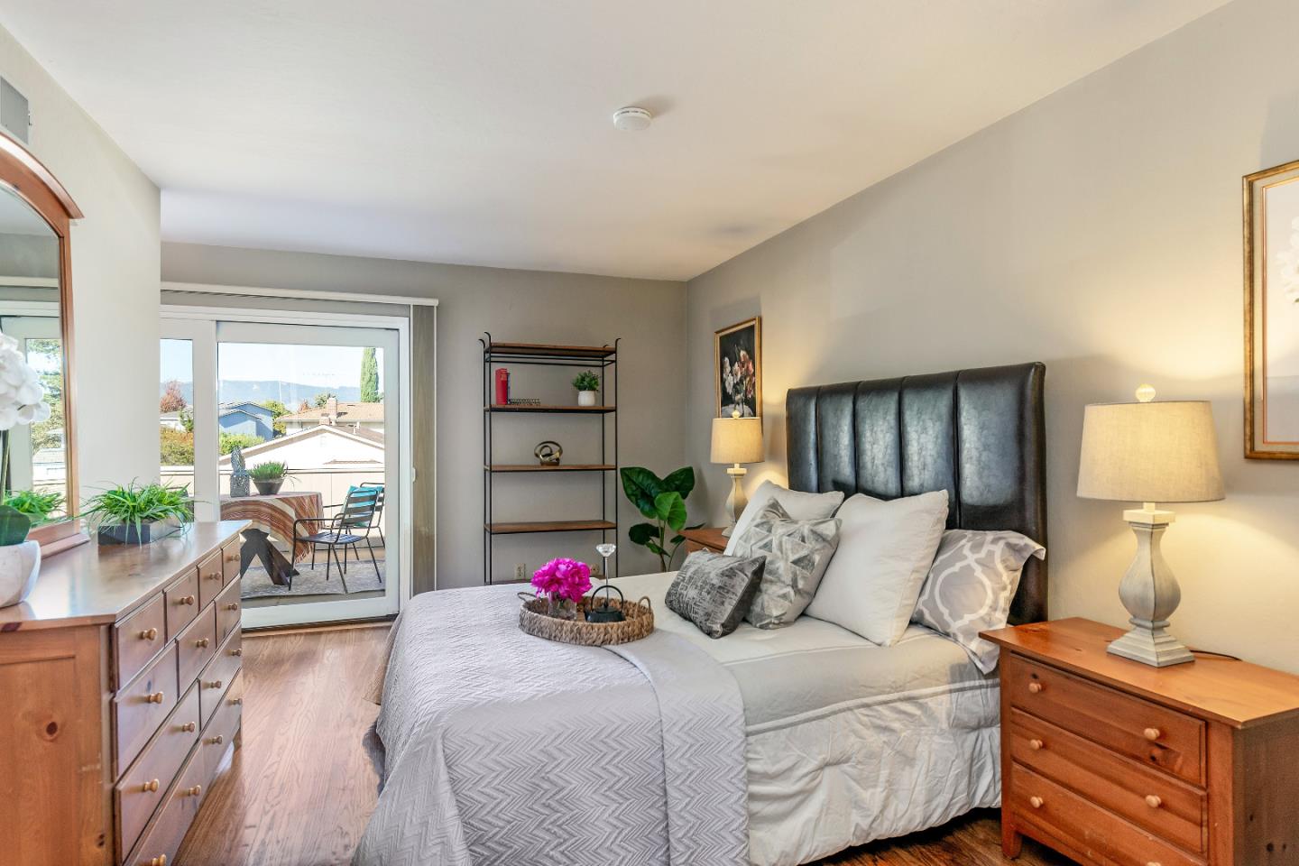 1274 REGENCY DR