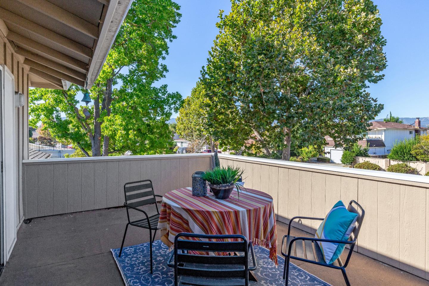 1274 REGENCY DR