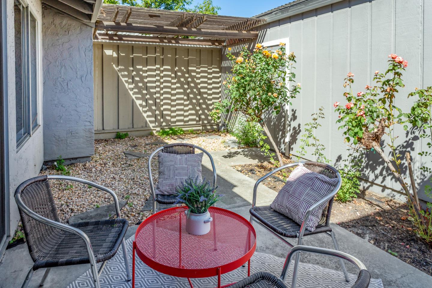 2394 Lincoln Village DR