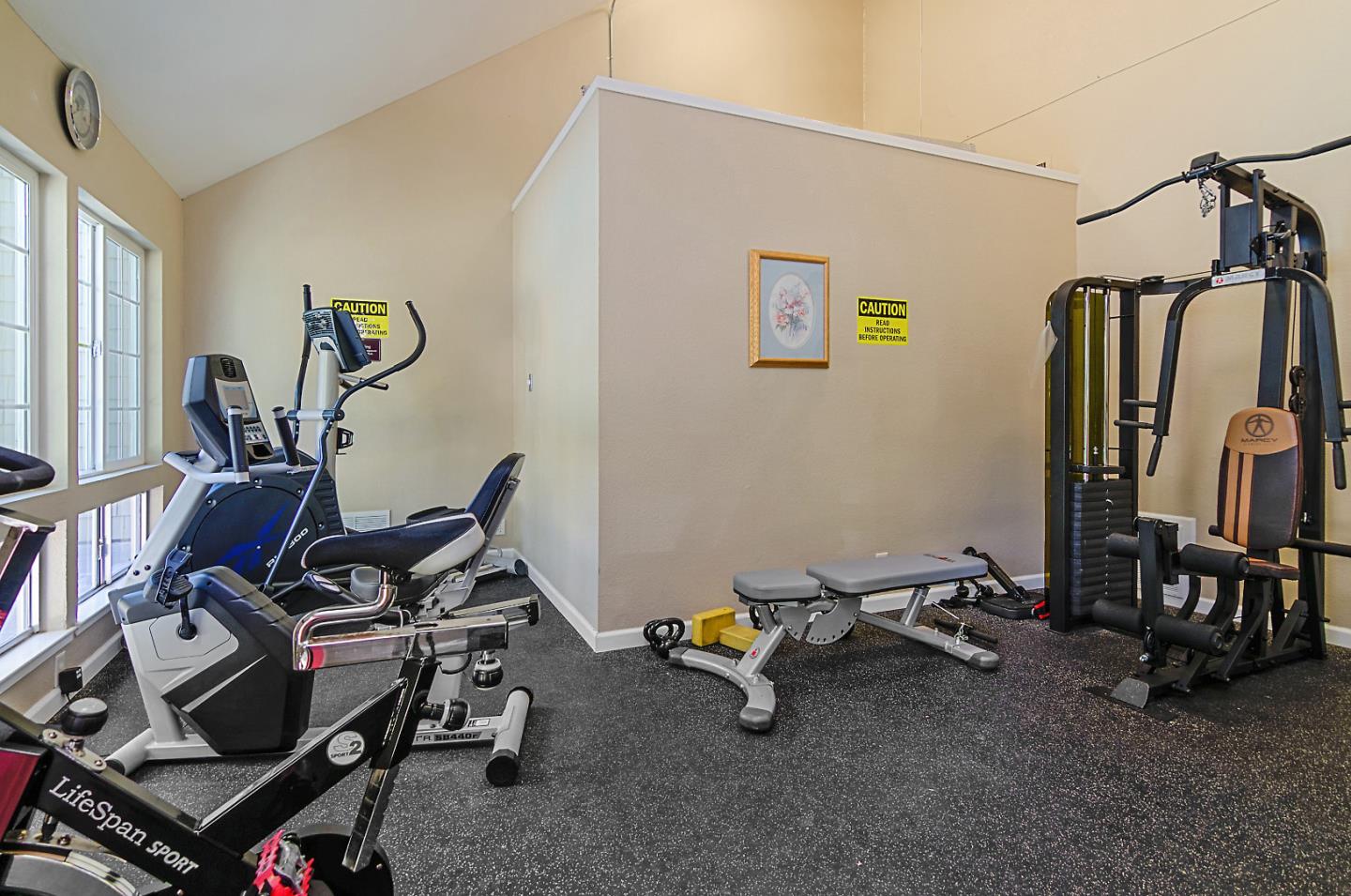 2394 Lincoln Village DR