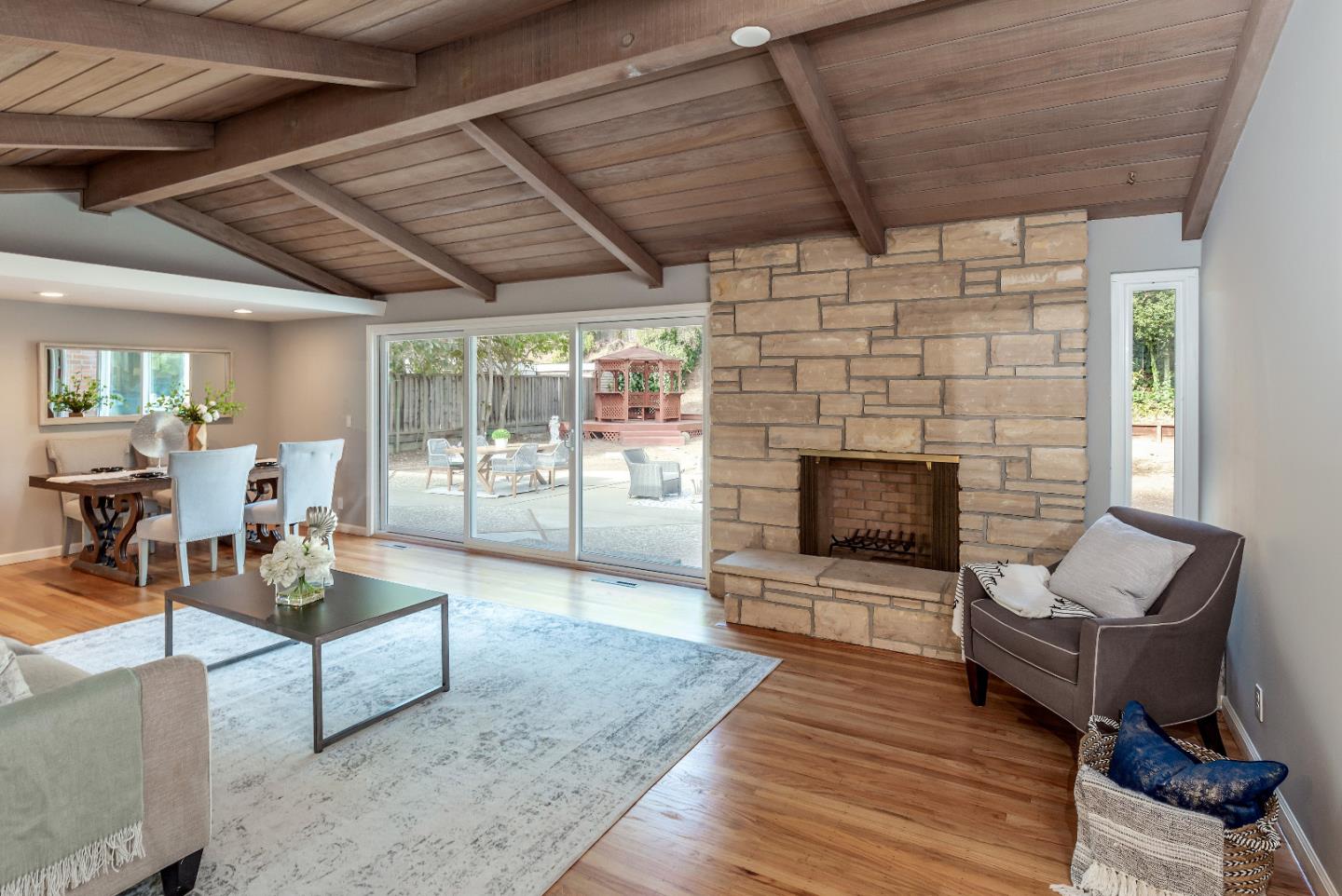 13277 VIA MADRONAS DR