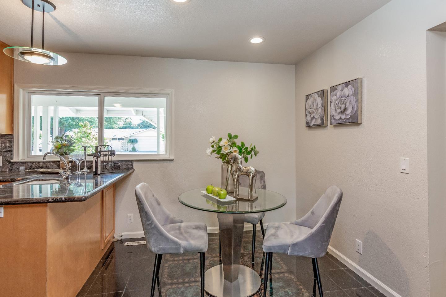 13277 VIA MADRONAS DR