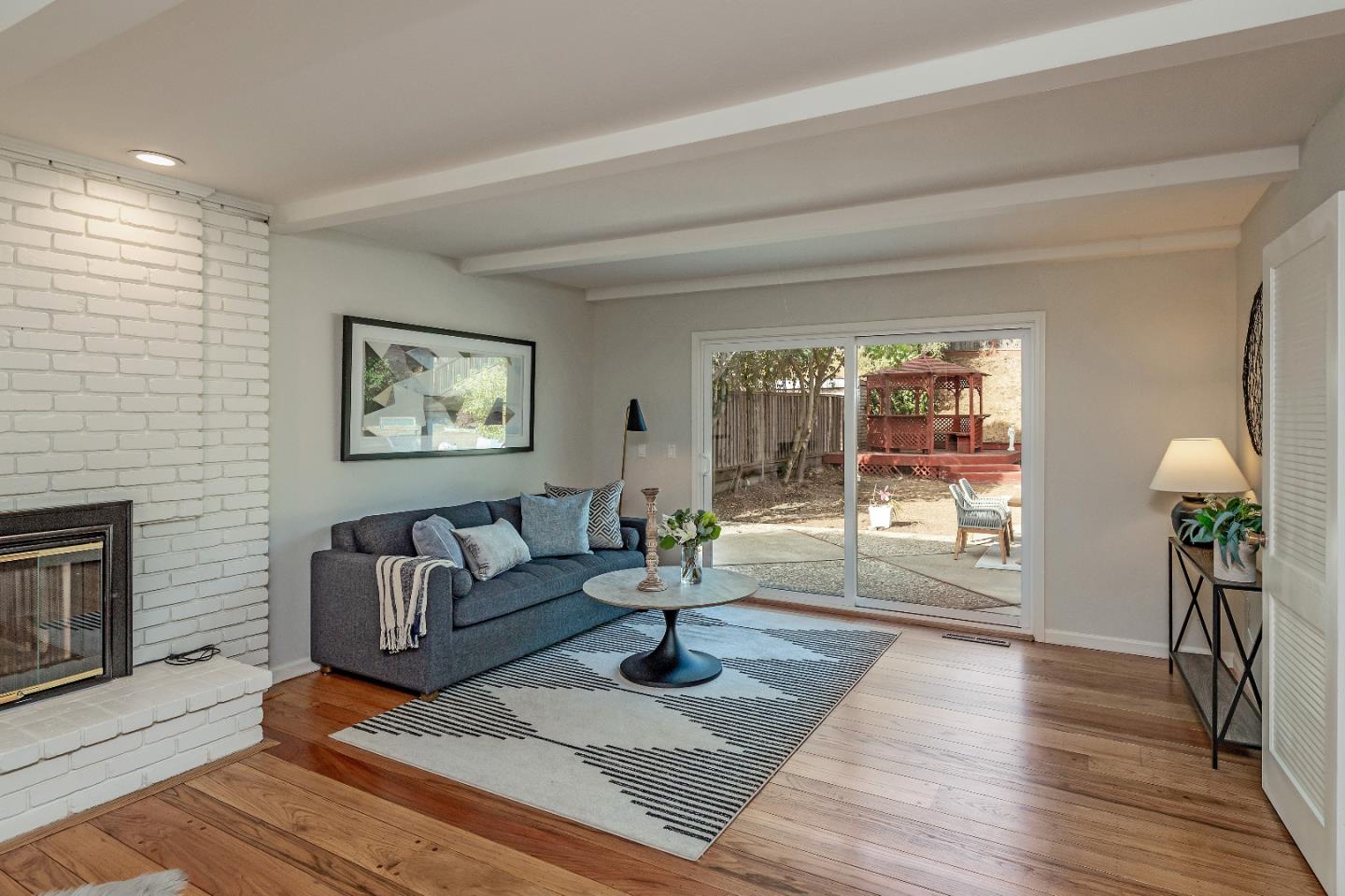 13277 VIA MADRONAS DR