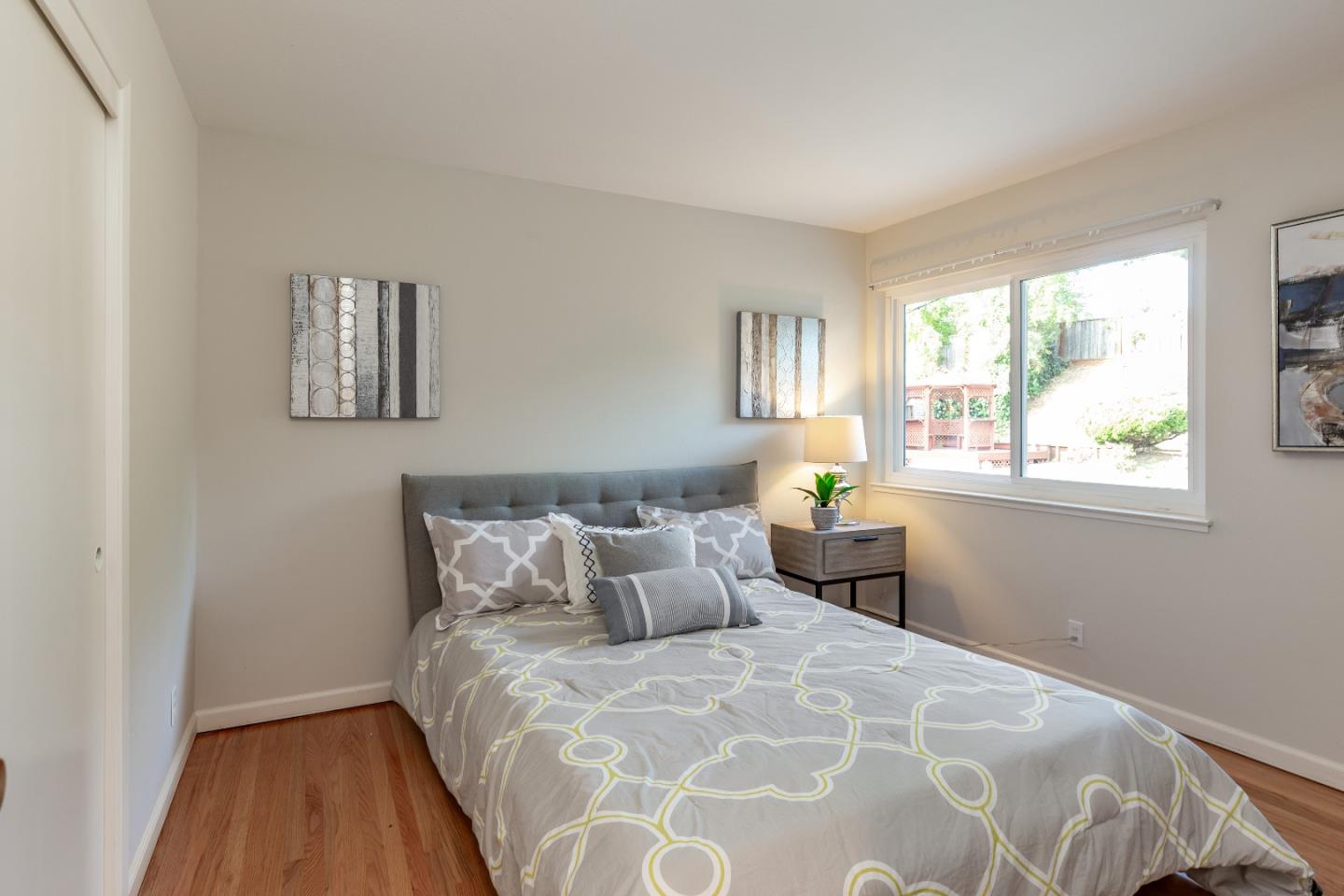 13277 VIA MADRONAS DR
