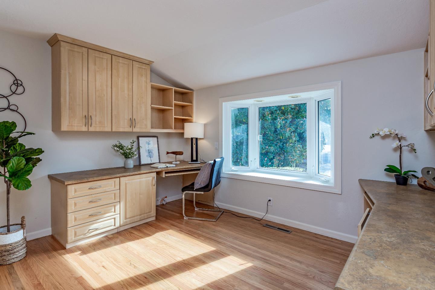 13277 VIA MADRONAS DR