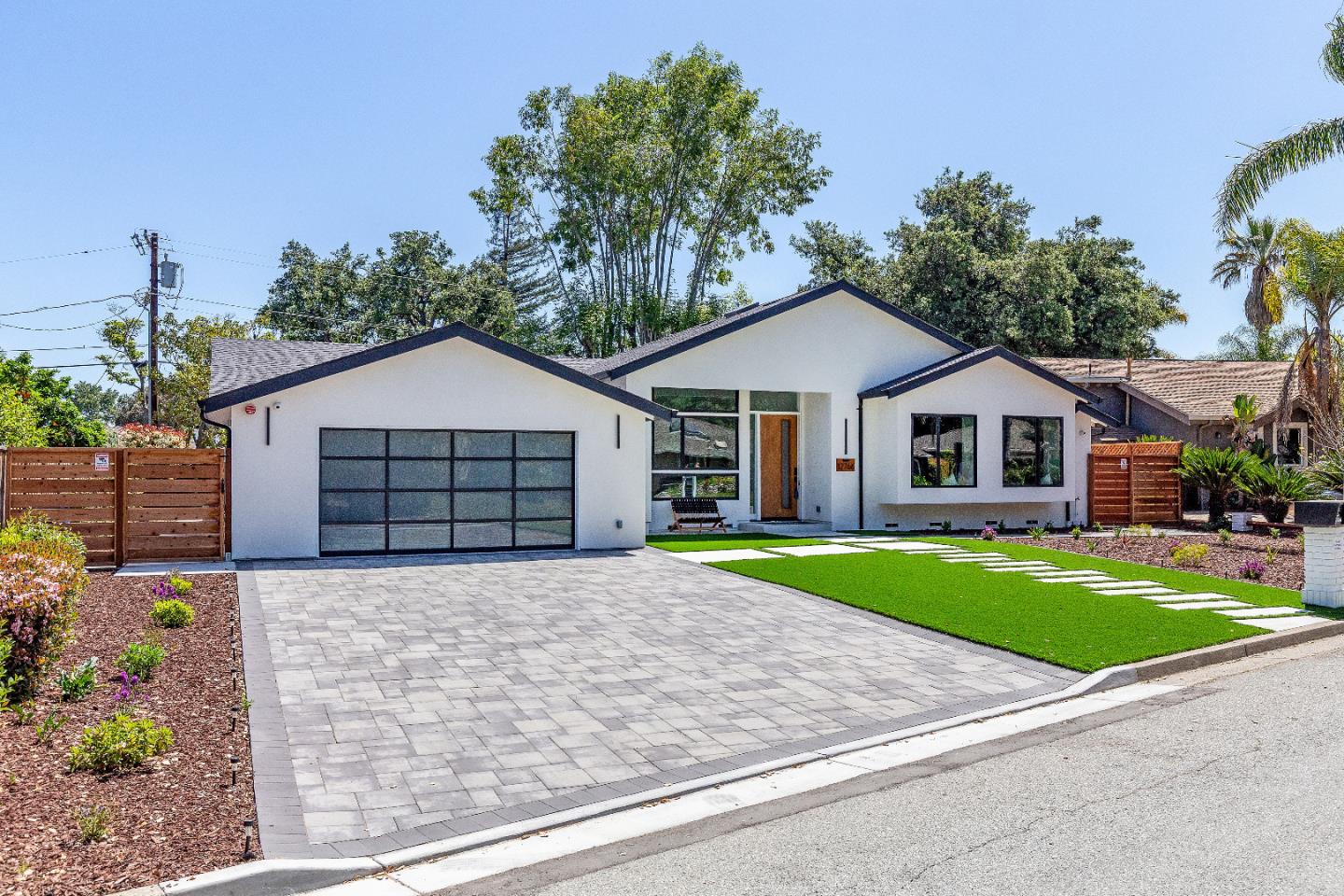 12766 SARATOGA CREEK DR