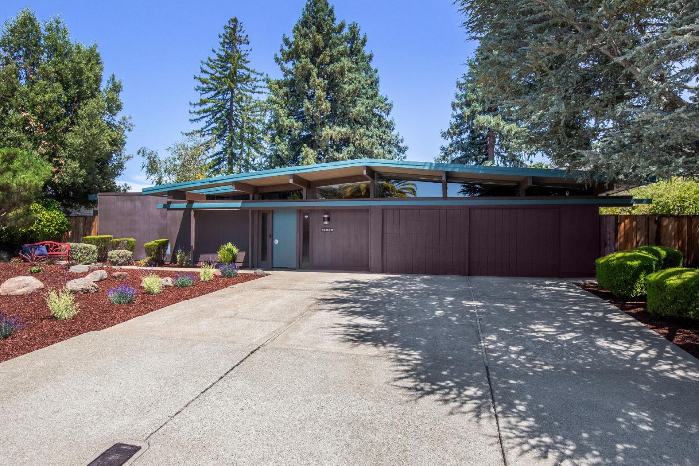 19269 De Havilland Drive