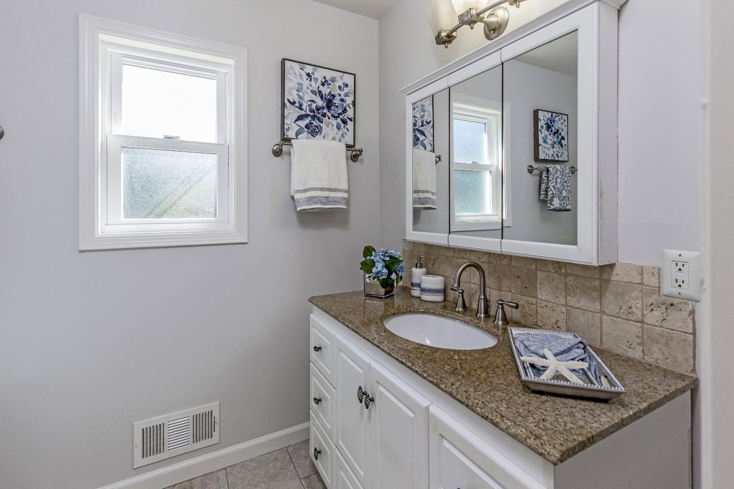 18991 GREENBROOK Court